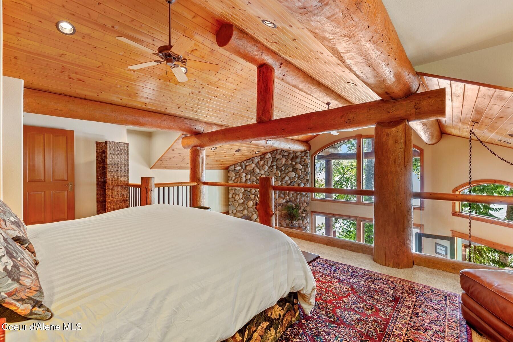 360 E Ganos Ln