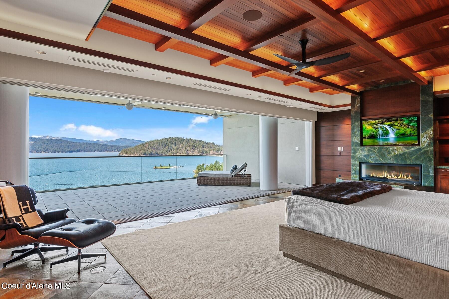 2051 S Island Green Dr