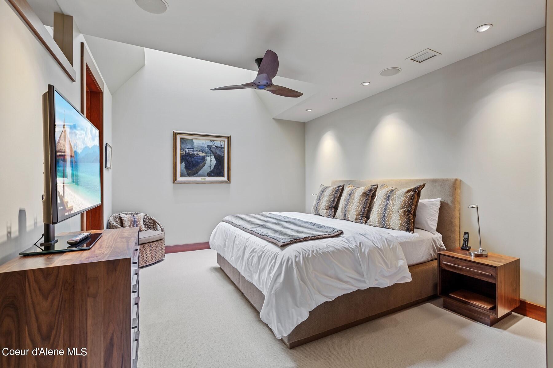 2051 S Island Green Dr