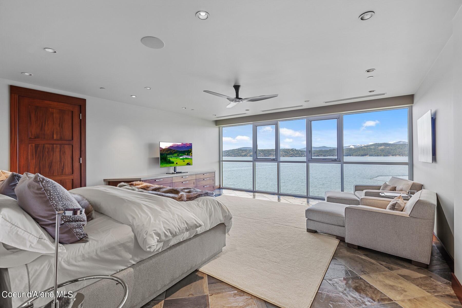 2051 S Island Green Dr