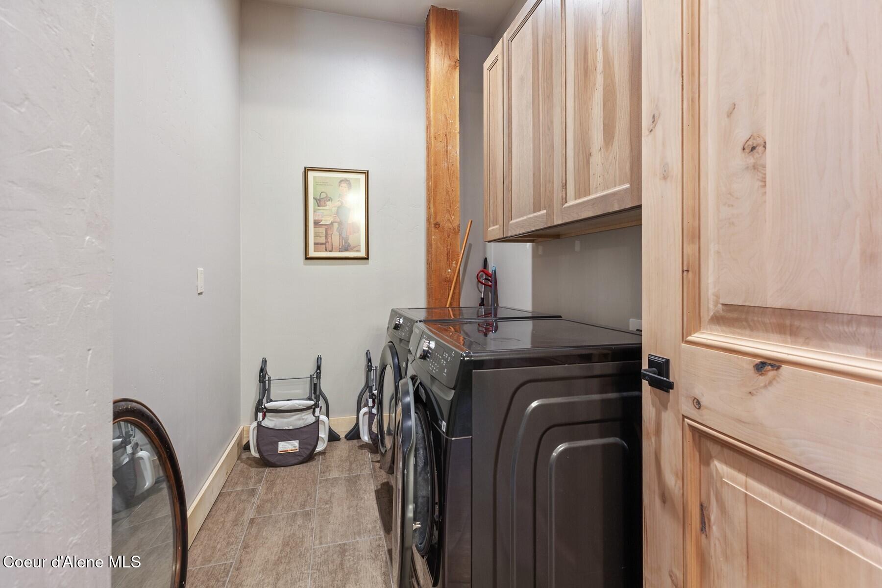 14318 N Waters Edge Ct