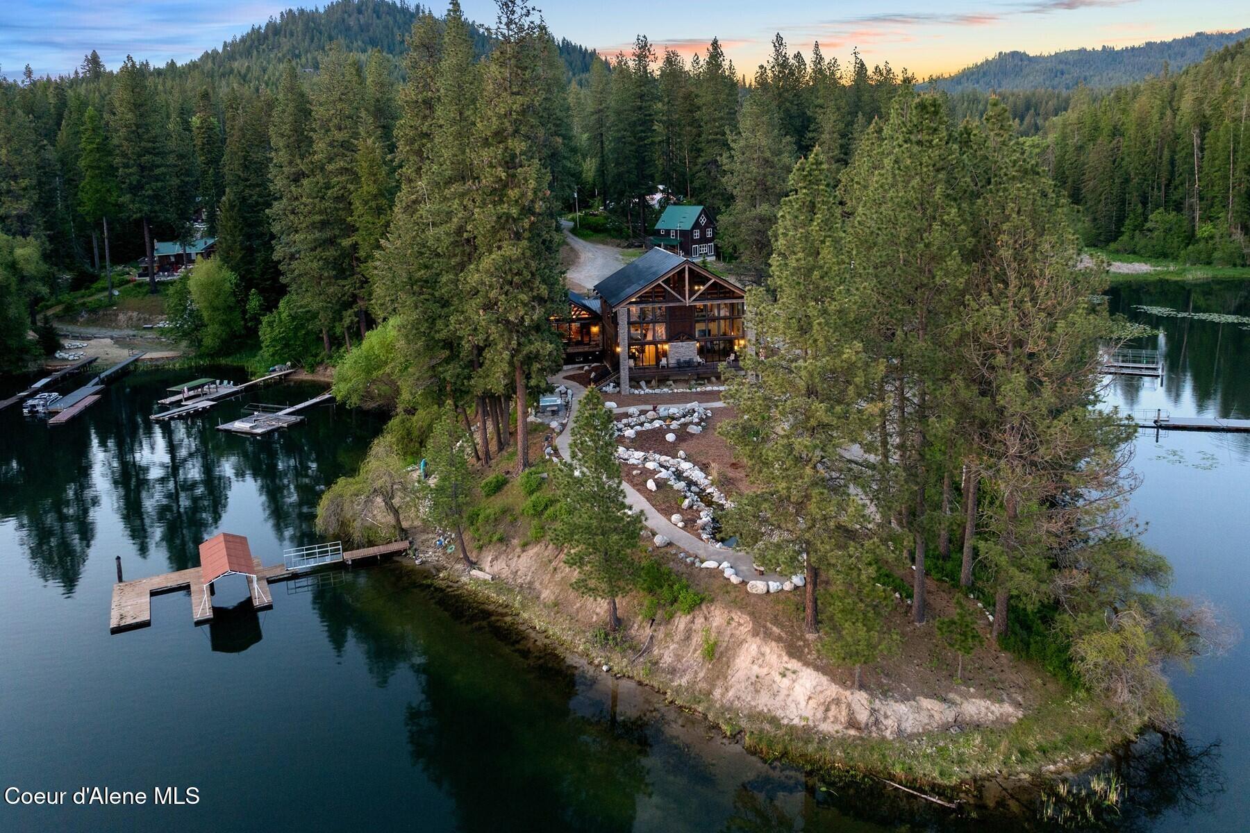 14318 N Waters Edge Ct