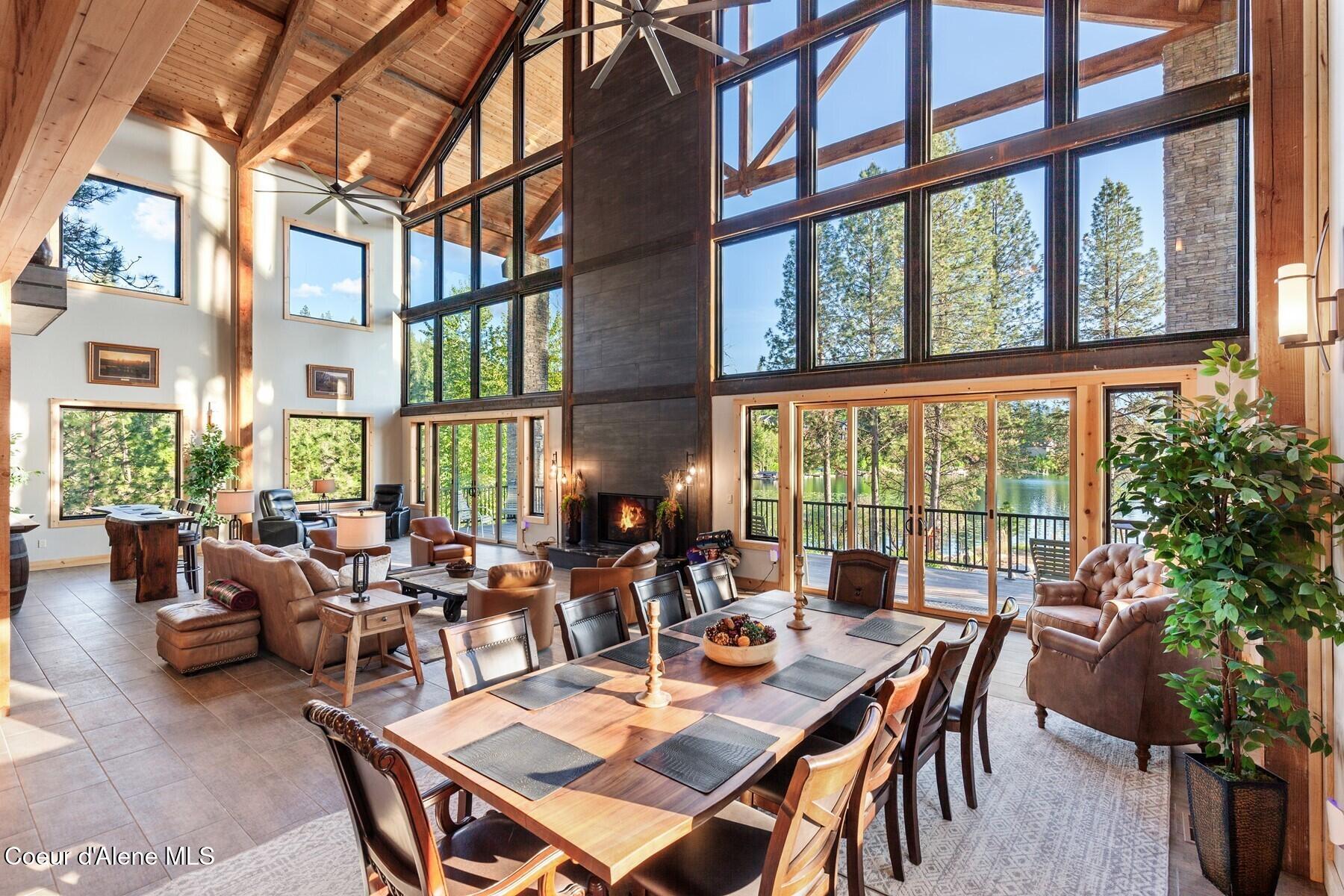 14318 N Waters Edge Ct