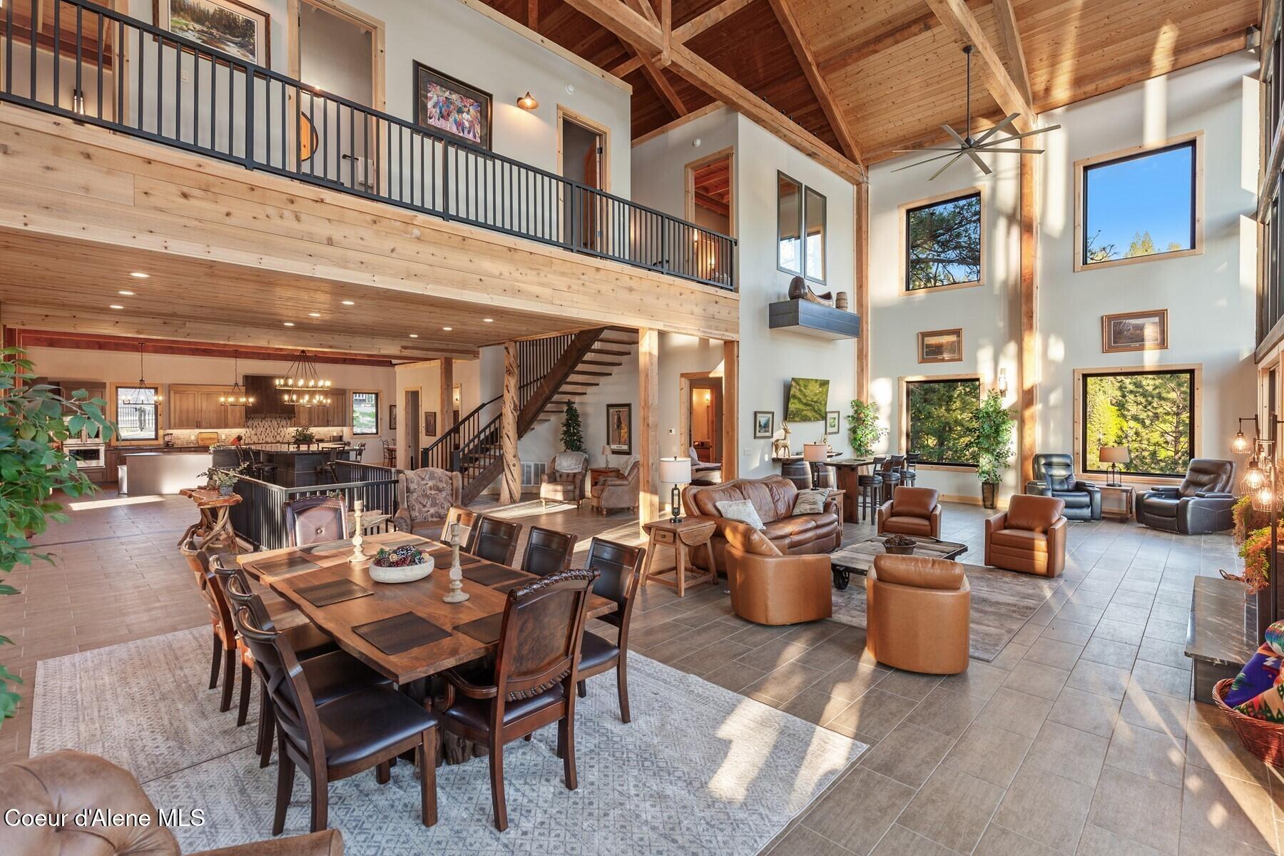 14318 N Waters Edge Ct