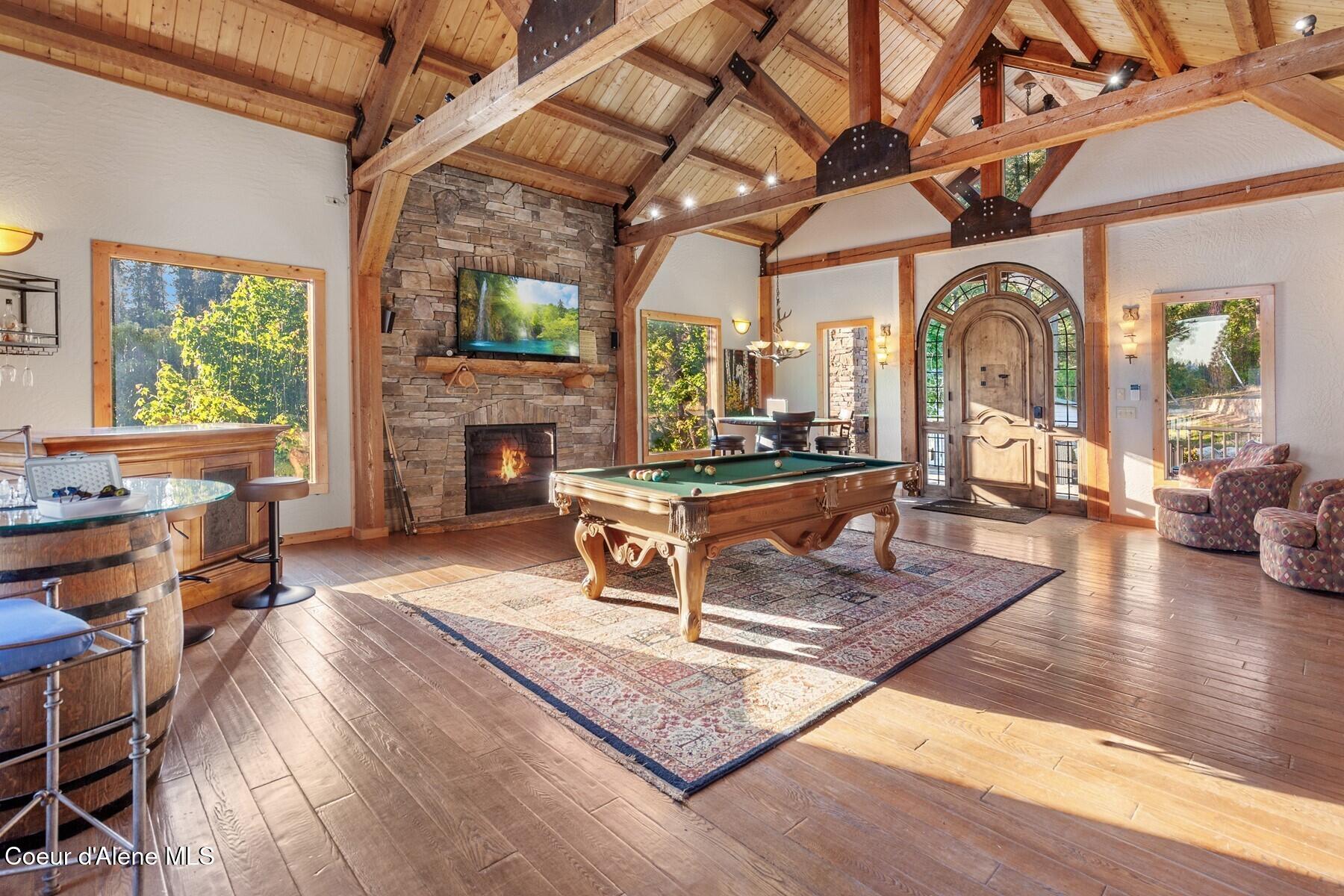 14318 N Waters Edge Ct