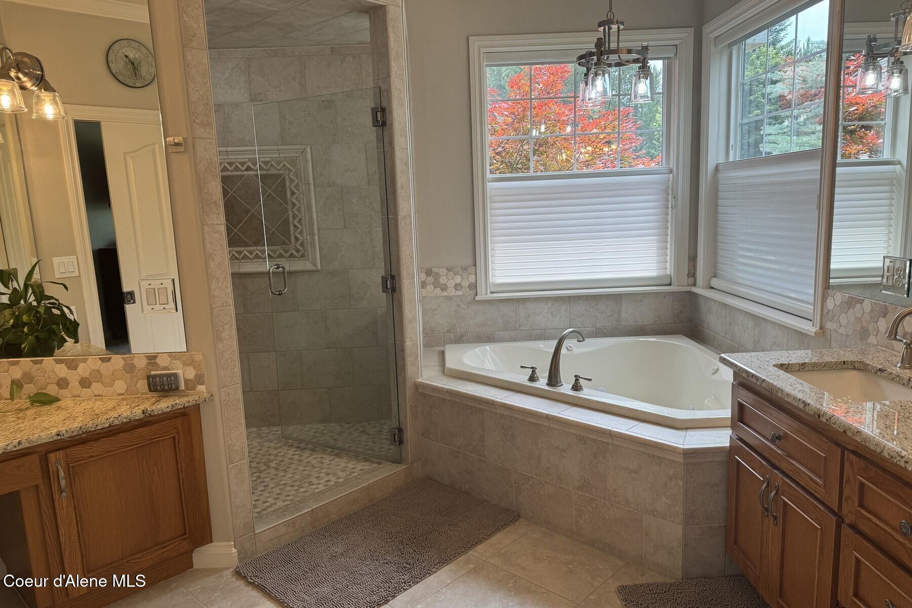 12155 N Yearling Circle