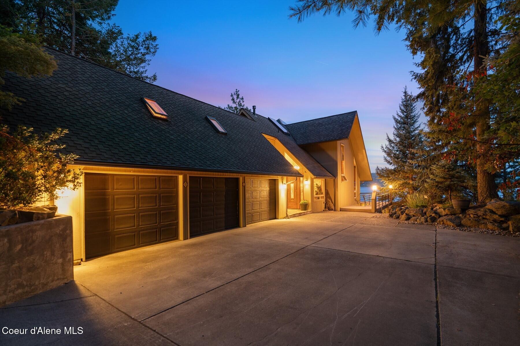 1750 W Valhalla Rd
