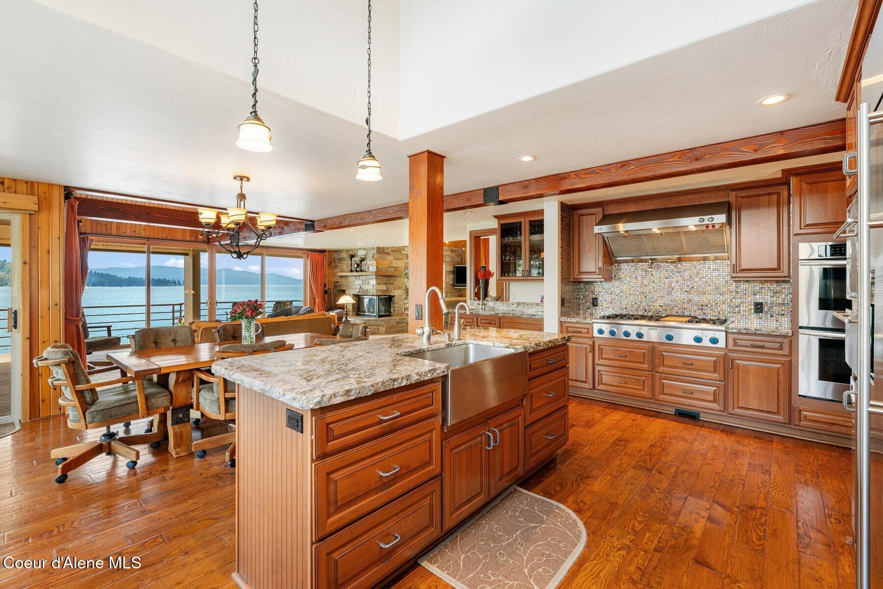 1750 W Valhalla Rd