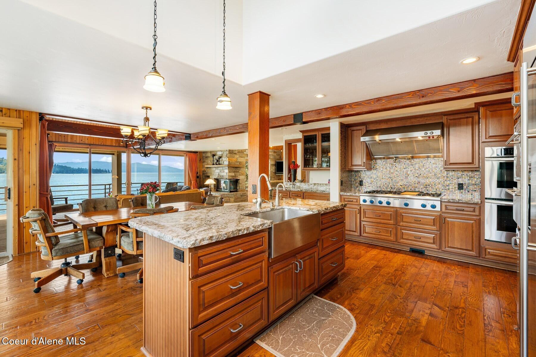 1750 W Valhalla Rd