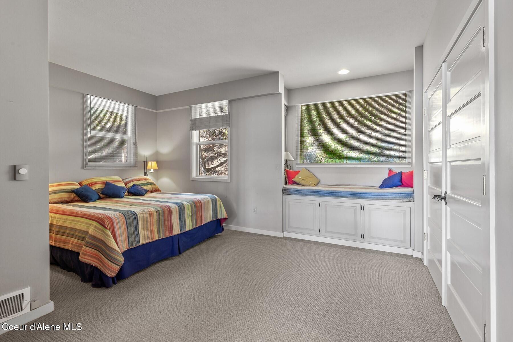 6578 W Rockford Bay Rd