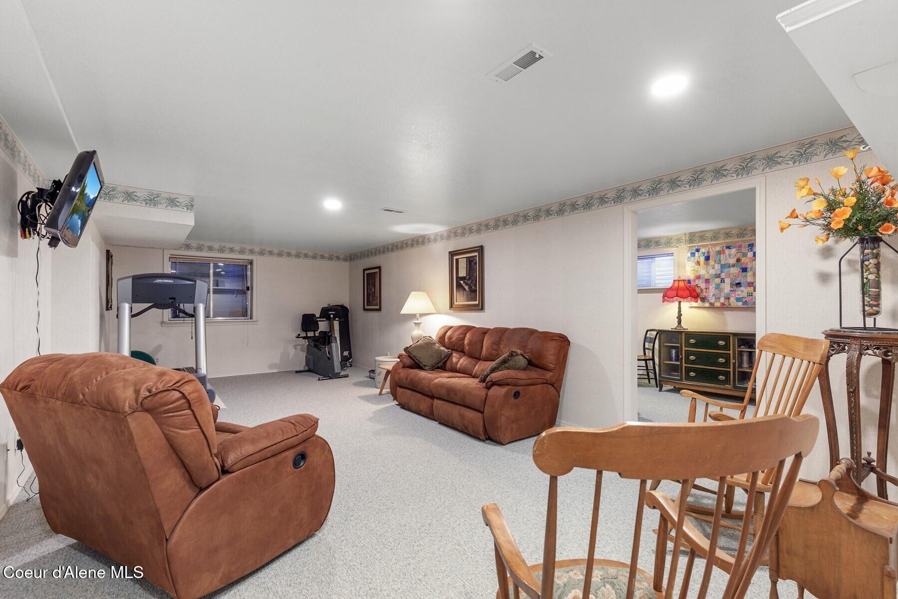 3867 W Fairway Dr, Coeur d'Alene