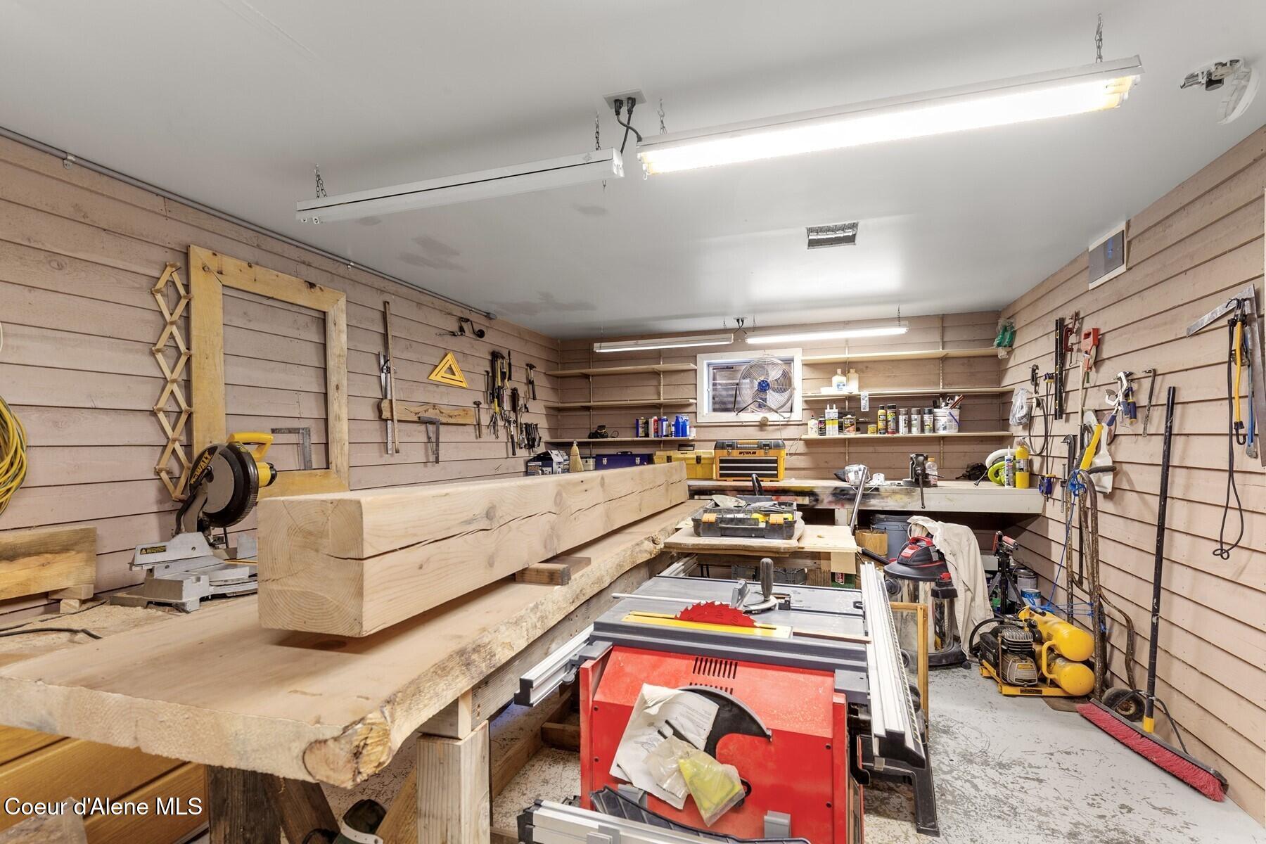 3867 W Fairway Dr, Coeur d'Alene