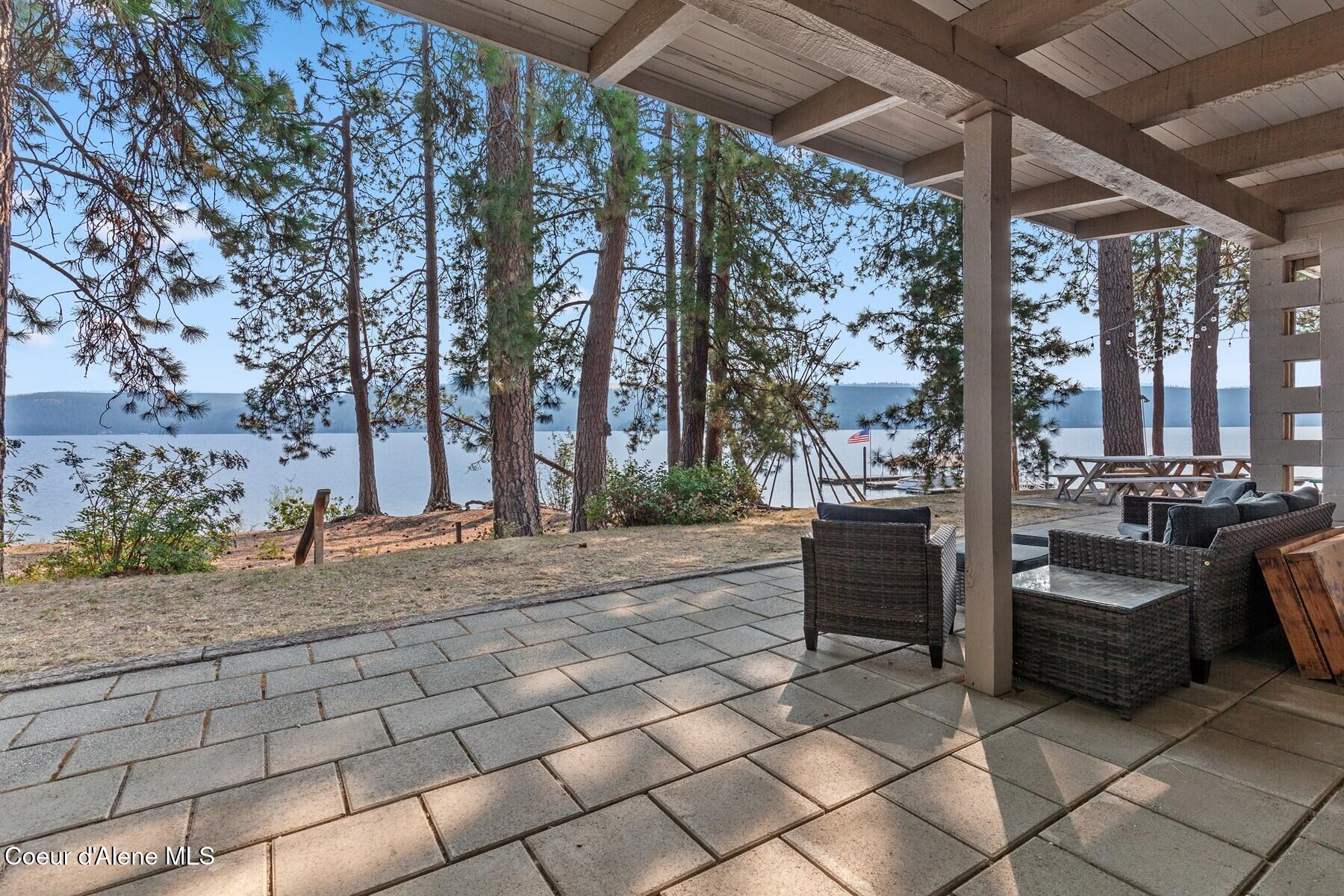 6570 W Rockford Bay Rd, Coeur d'Alene