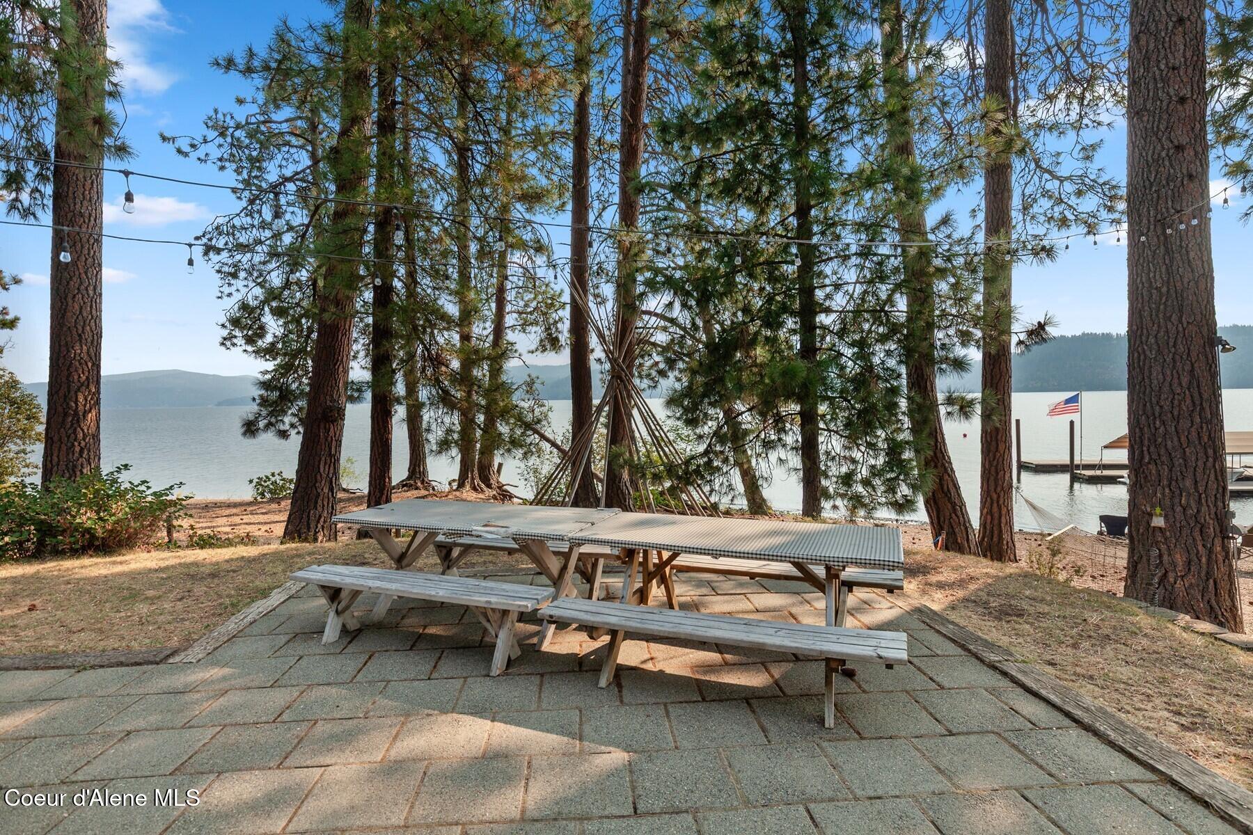 6570 W Rockford Bay Rd, Coeur d'Alene