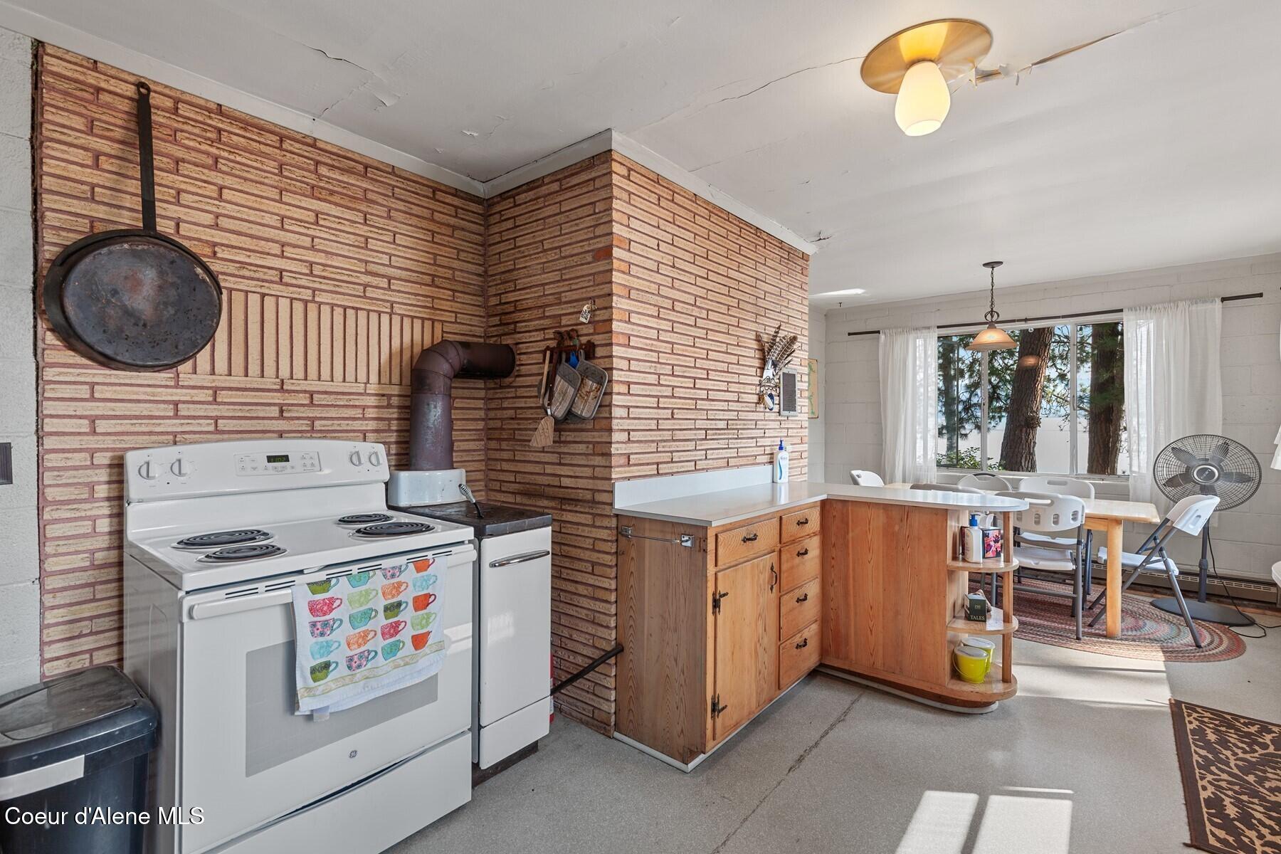6570 W Rockford Bay Rd, Coeur d'Alene