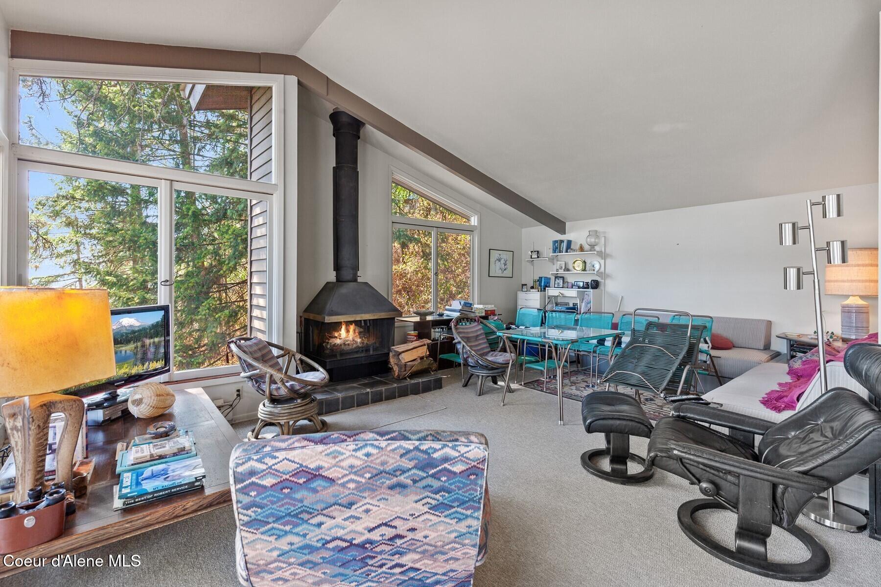 6574 W Rockford Bay Rd, Coeur d'Alene