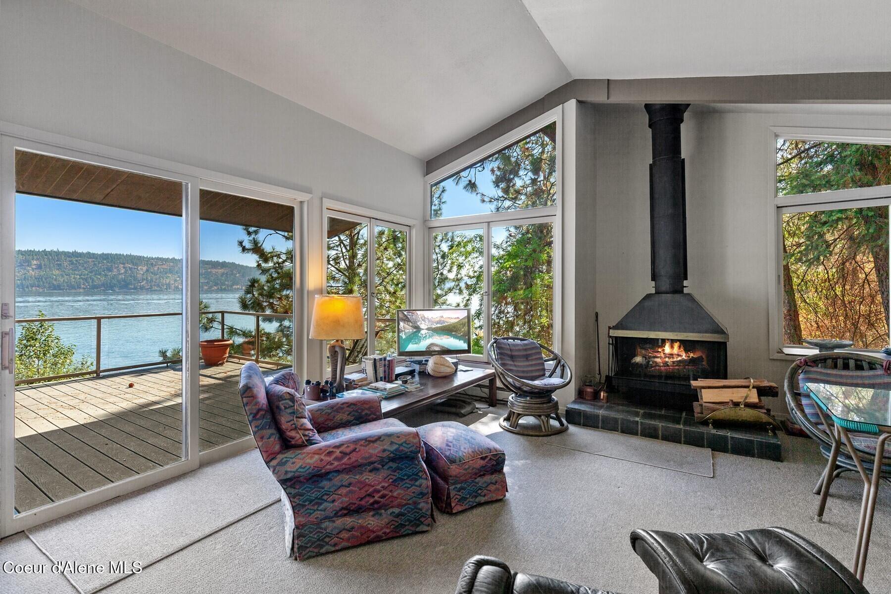 6574 W Rockford Bay Rd, Coeur d'Alene