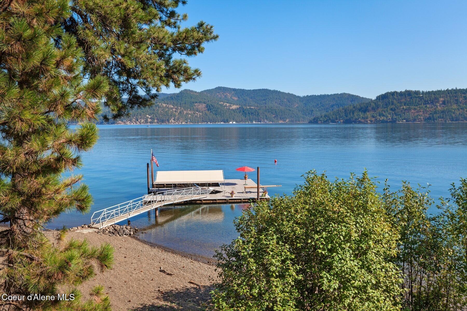 6574 W Rockford Bay Rd, Coeur d'Alene