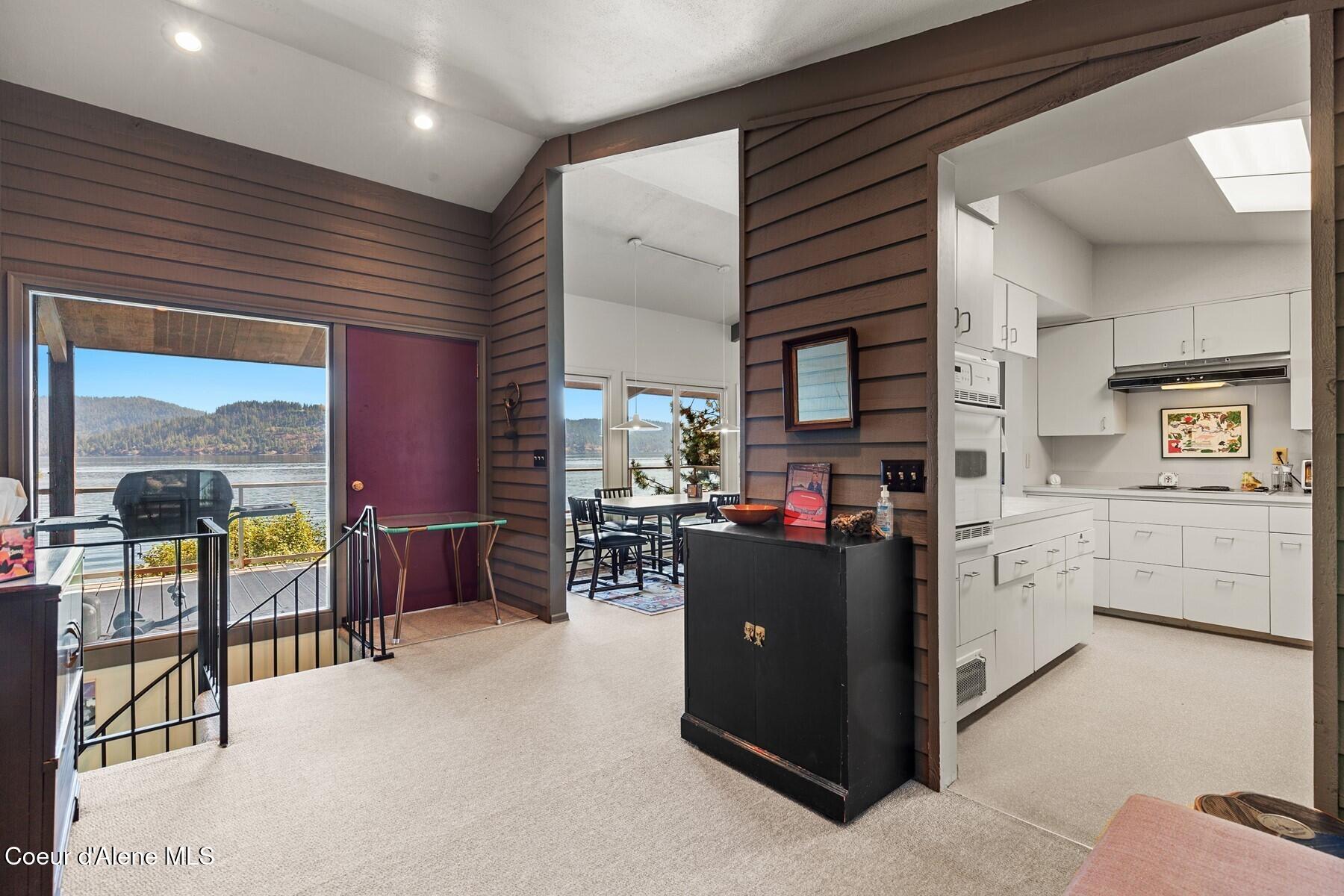 6574 W Rockford Bay Rd, Coeur d'Alene
