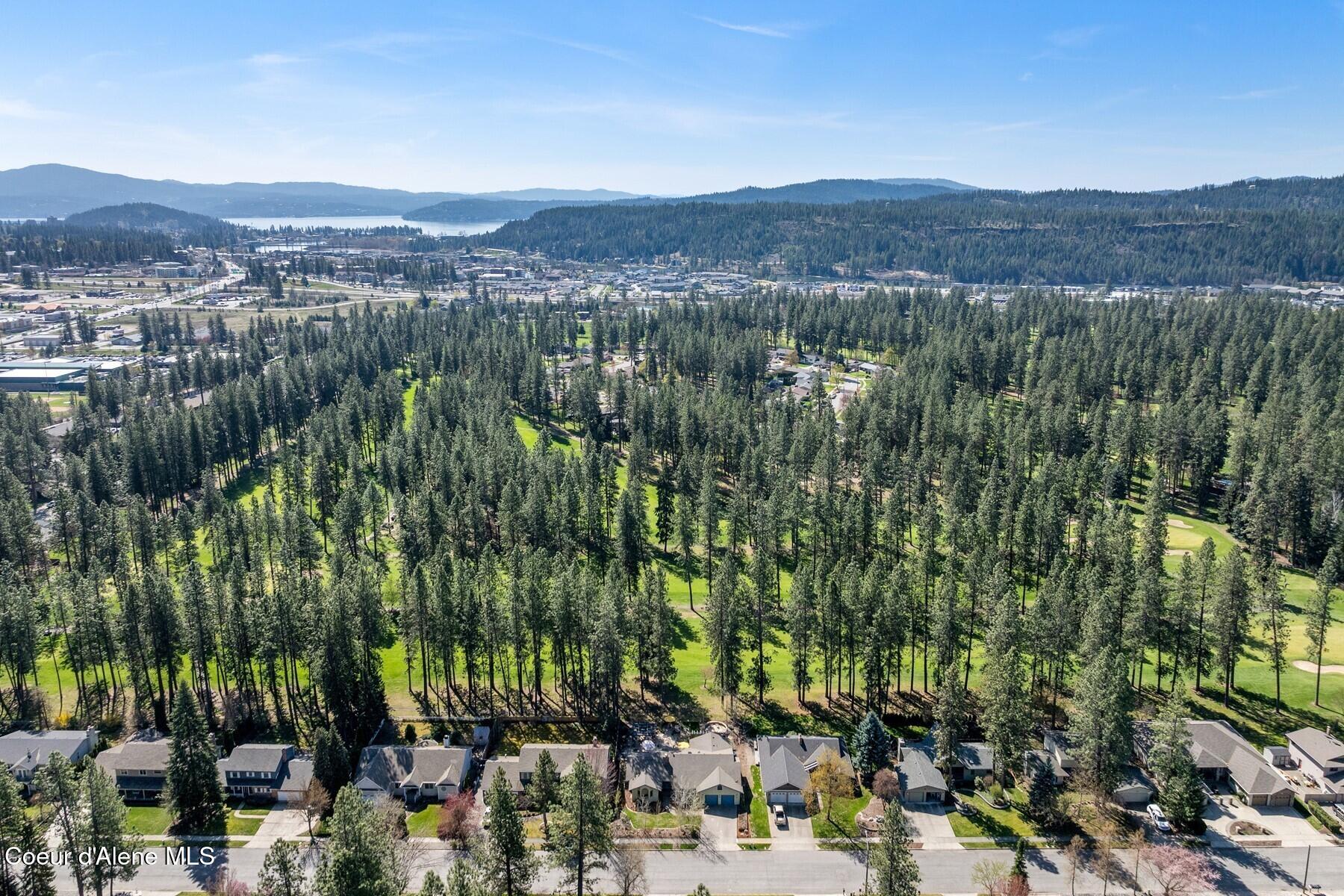 3867 W Fairway Dr, Coeur d'Alene
