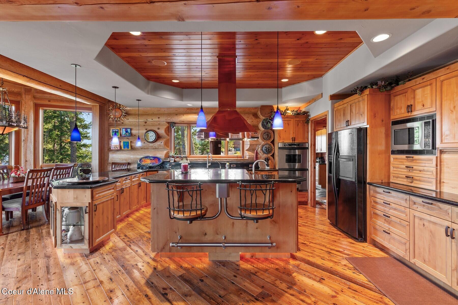 18869 S Trekker Woods Rd, Coeur d'Alene