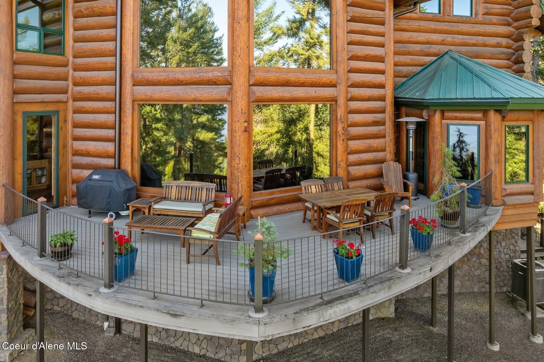 18869 S Trekker Woods Rd, Coeur d'Alene