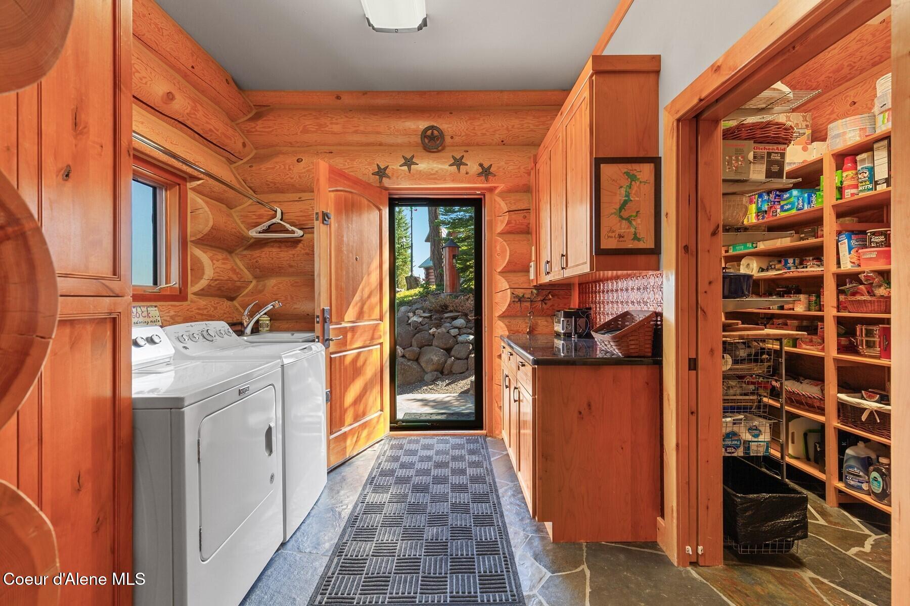 18869 S Trekker Woods Rd, Coeur d'Alene