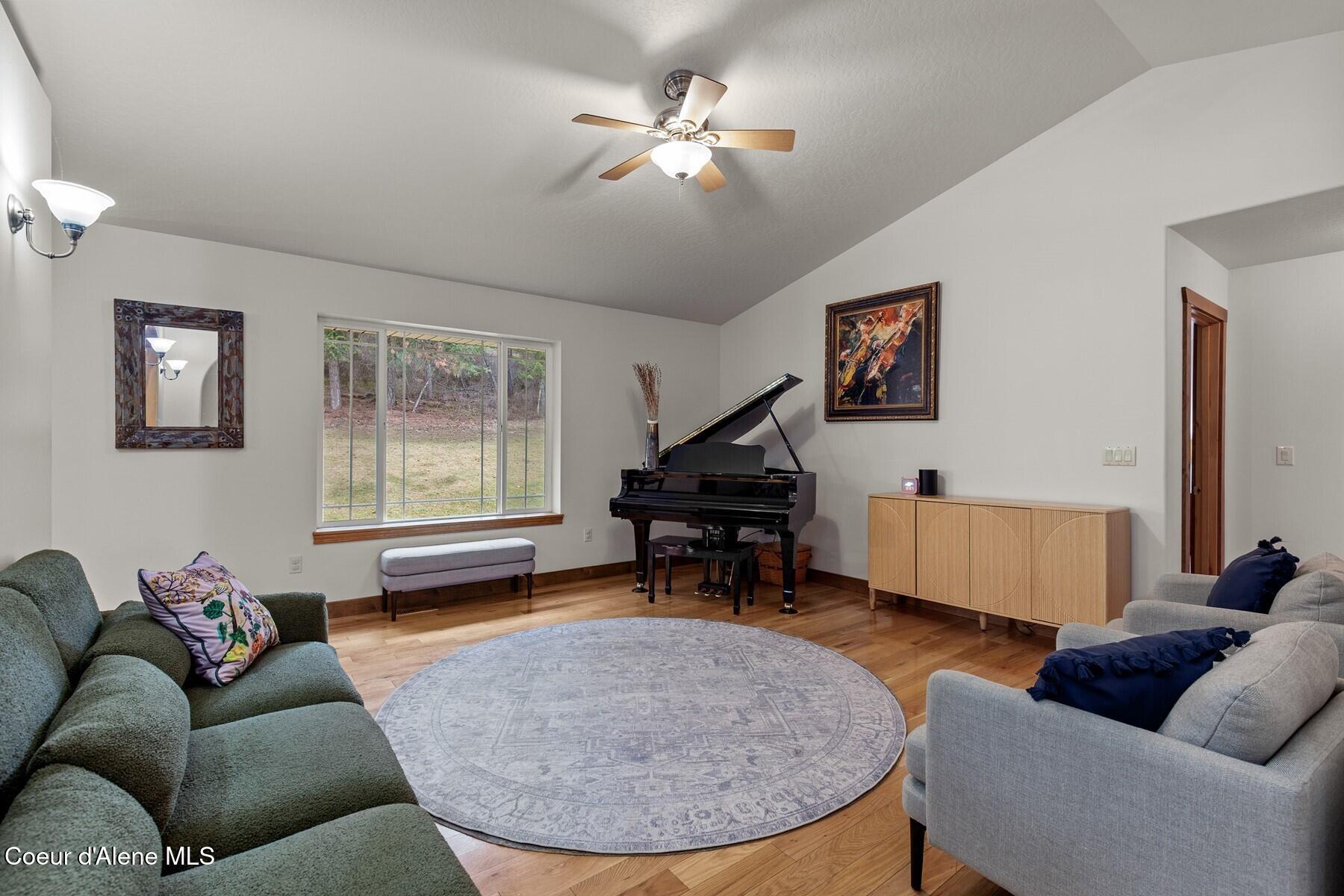 11074 W Riverview Dr