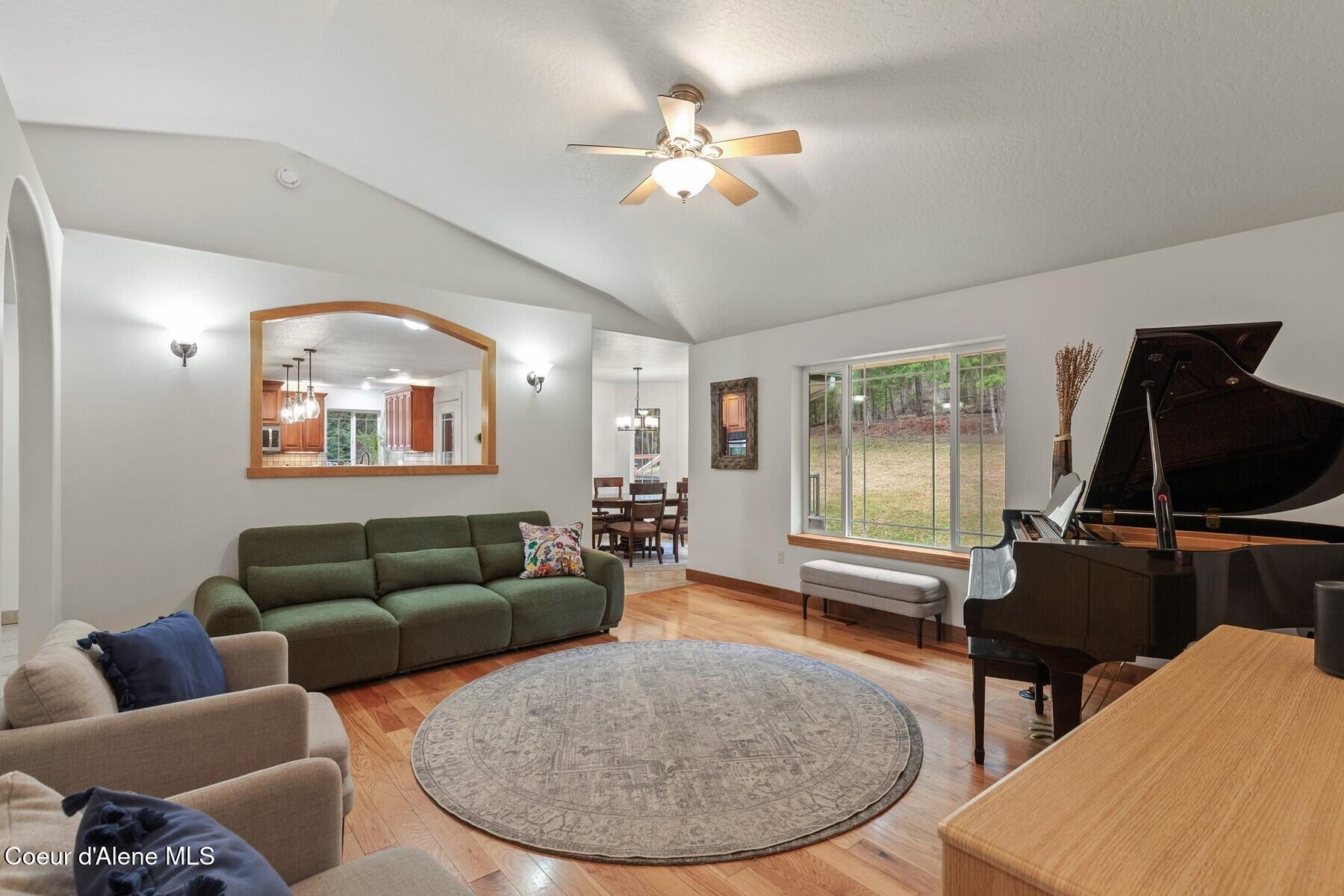 11074 W Riverview Dr