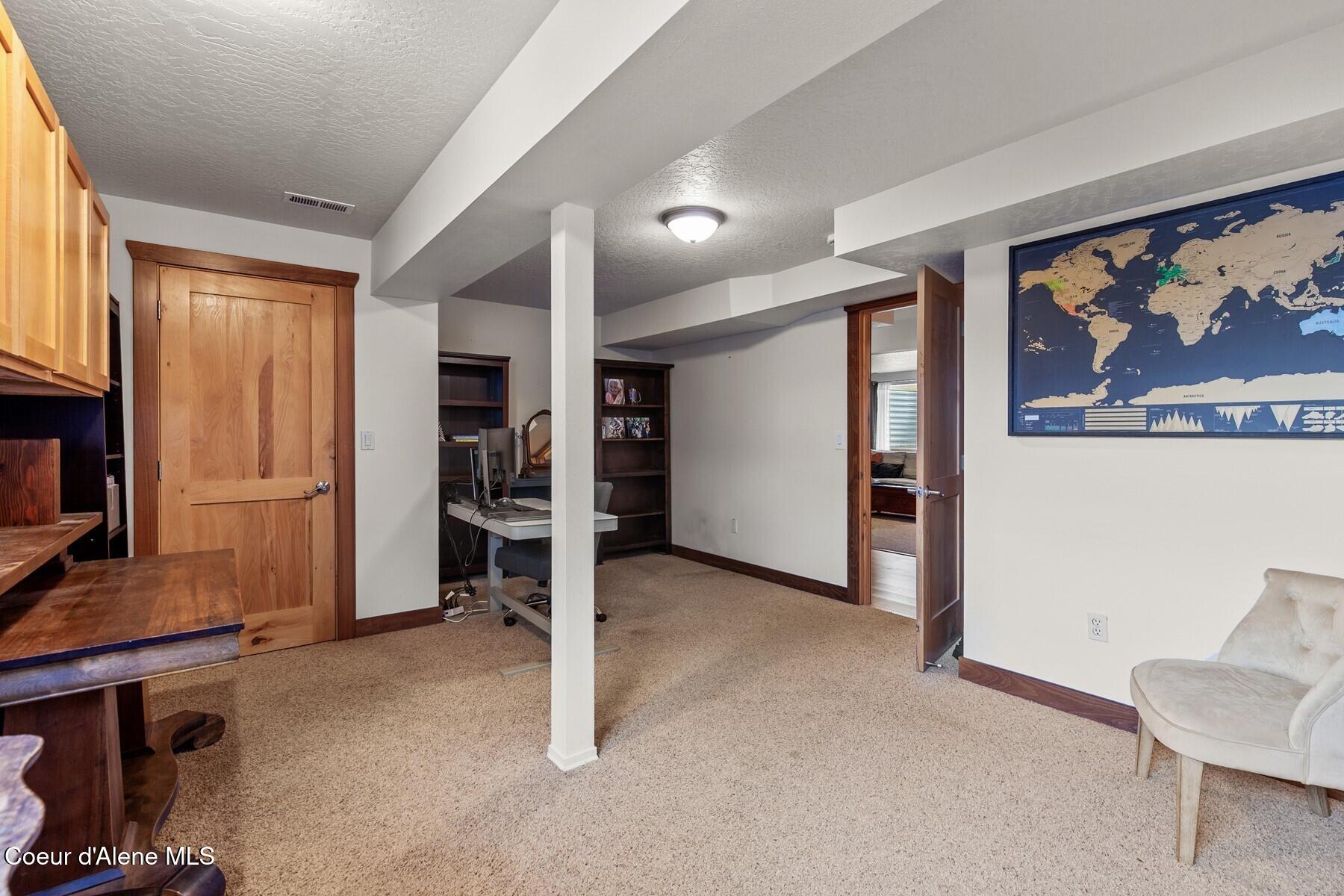 11074 W Riverview Dr