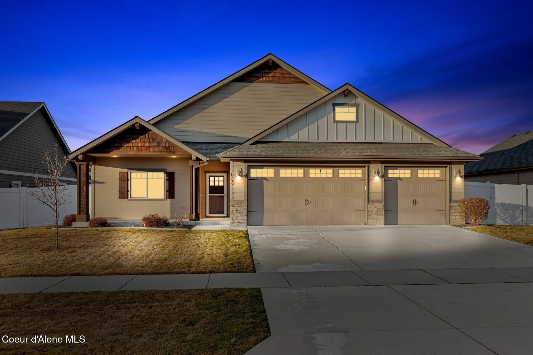 1285 W Noah Ave