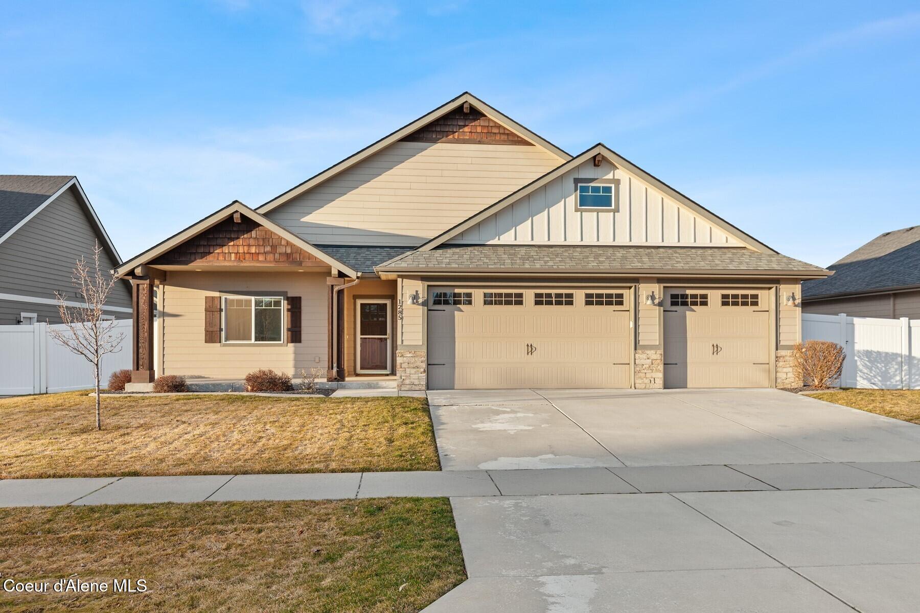 1285 W Noah Ave
