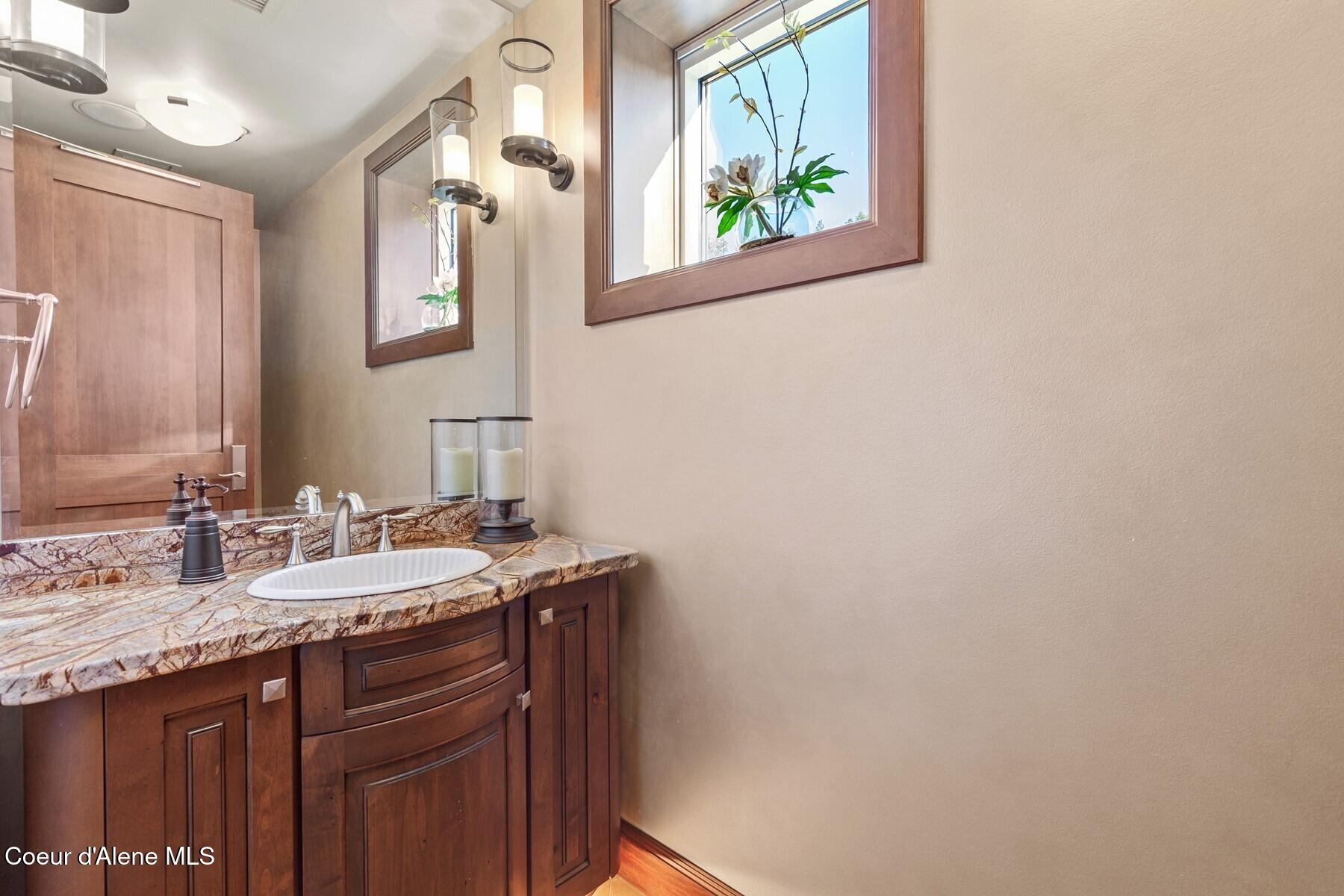 1031 S Island Green Dr, Coeur d'Alene