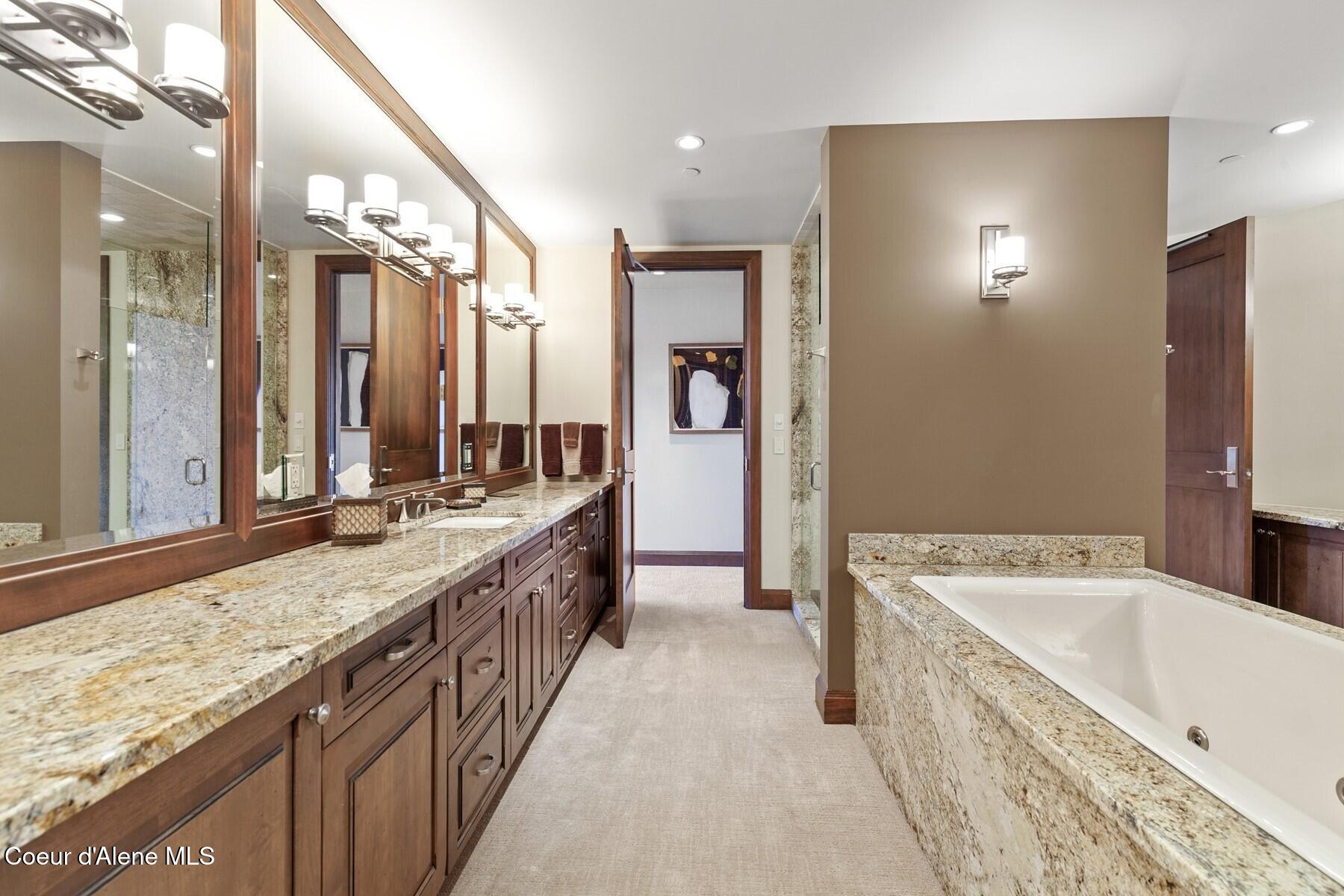 1031 S Island Green Dr, Coeur d'Alene