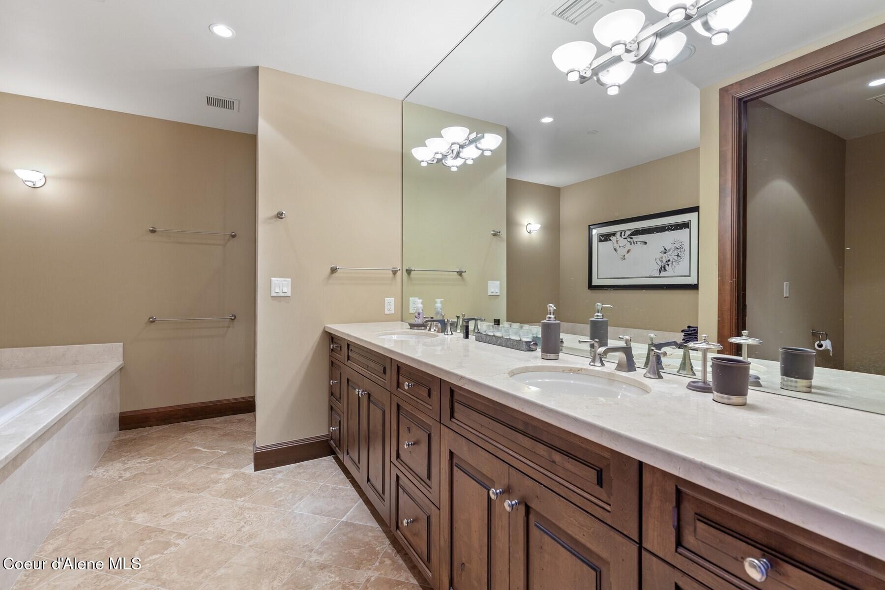 1031 S Island Green Dr, Coeur d'Alene