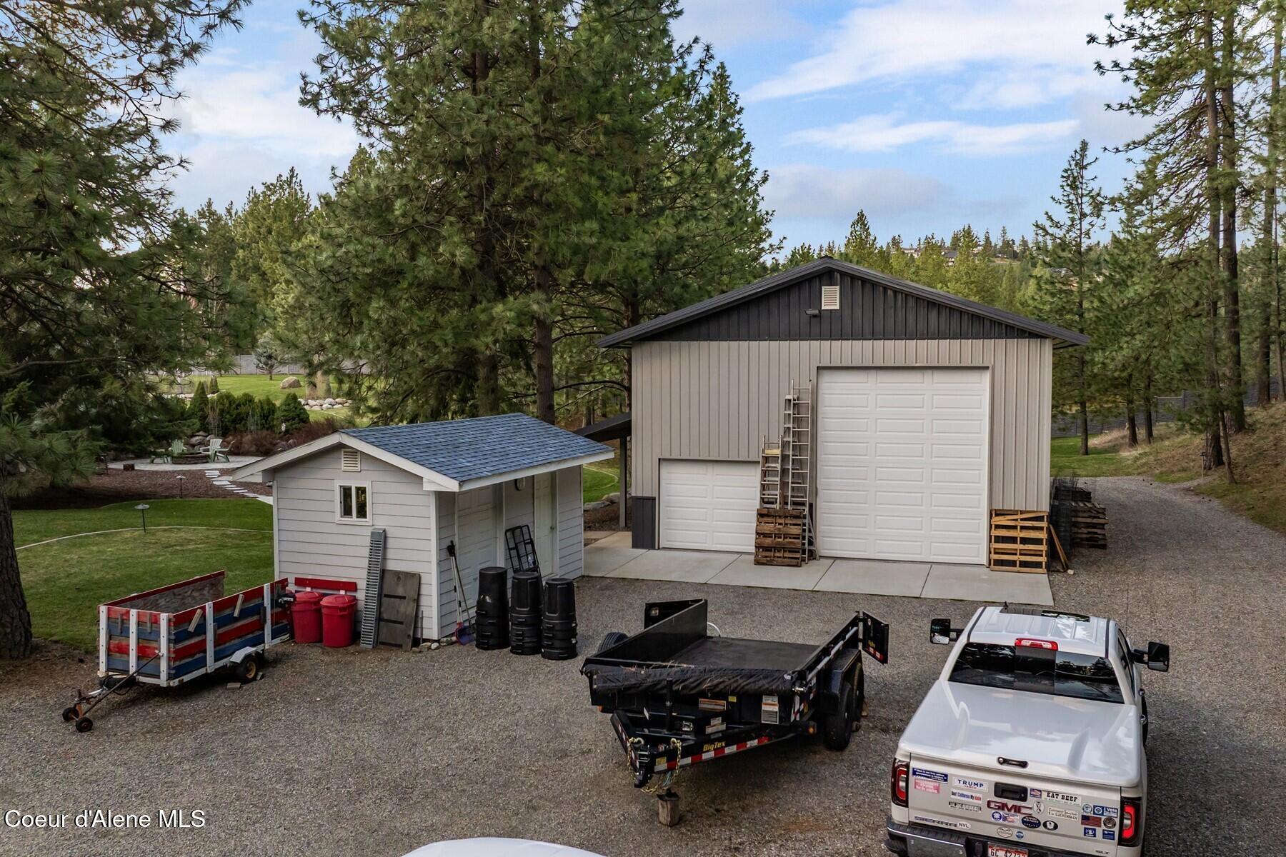 2177 E Totten Ln