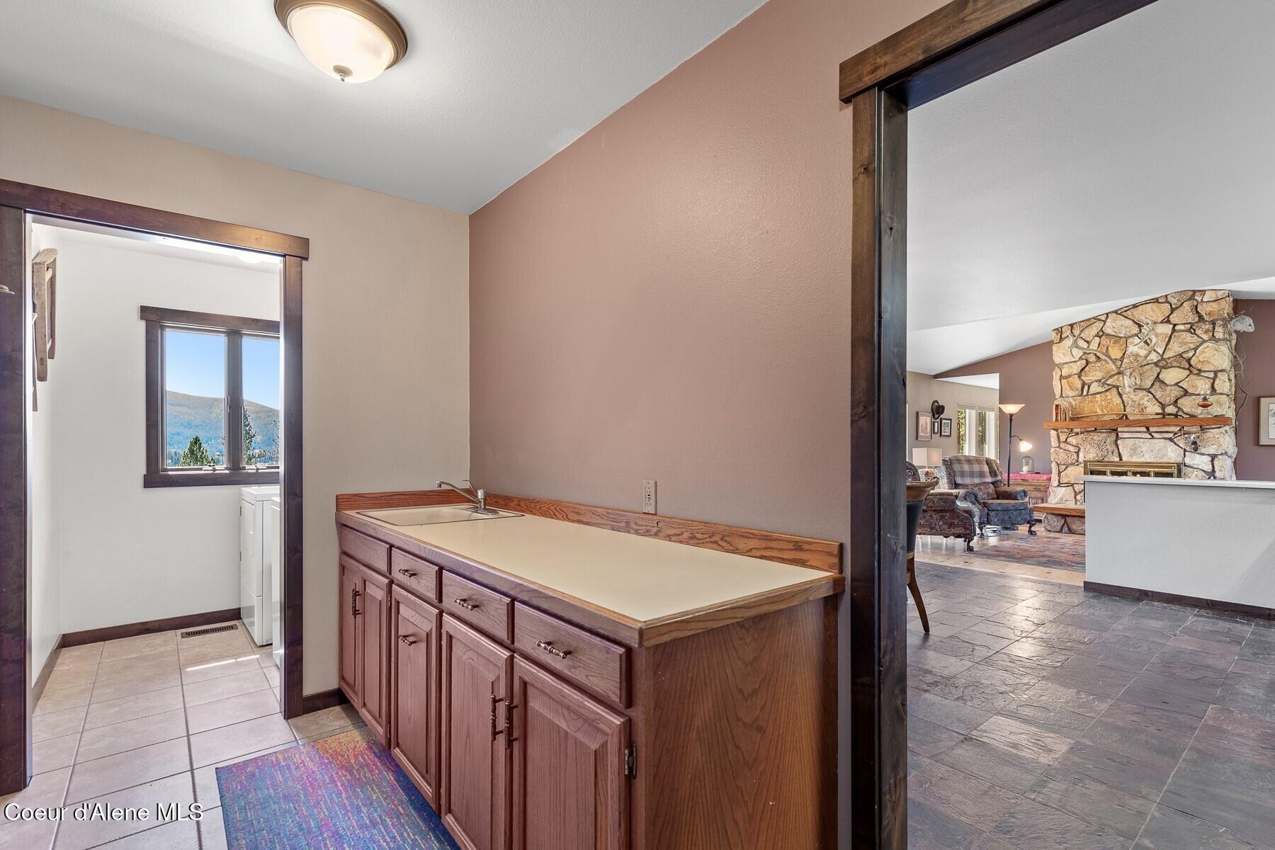 6502 E Highview Dr, Coeur d'Alene