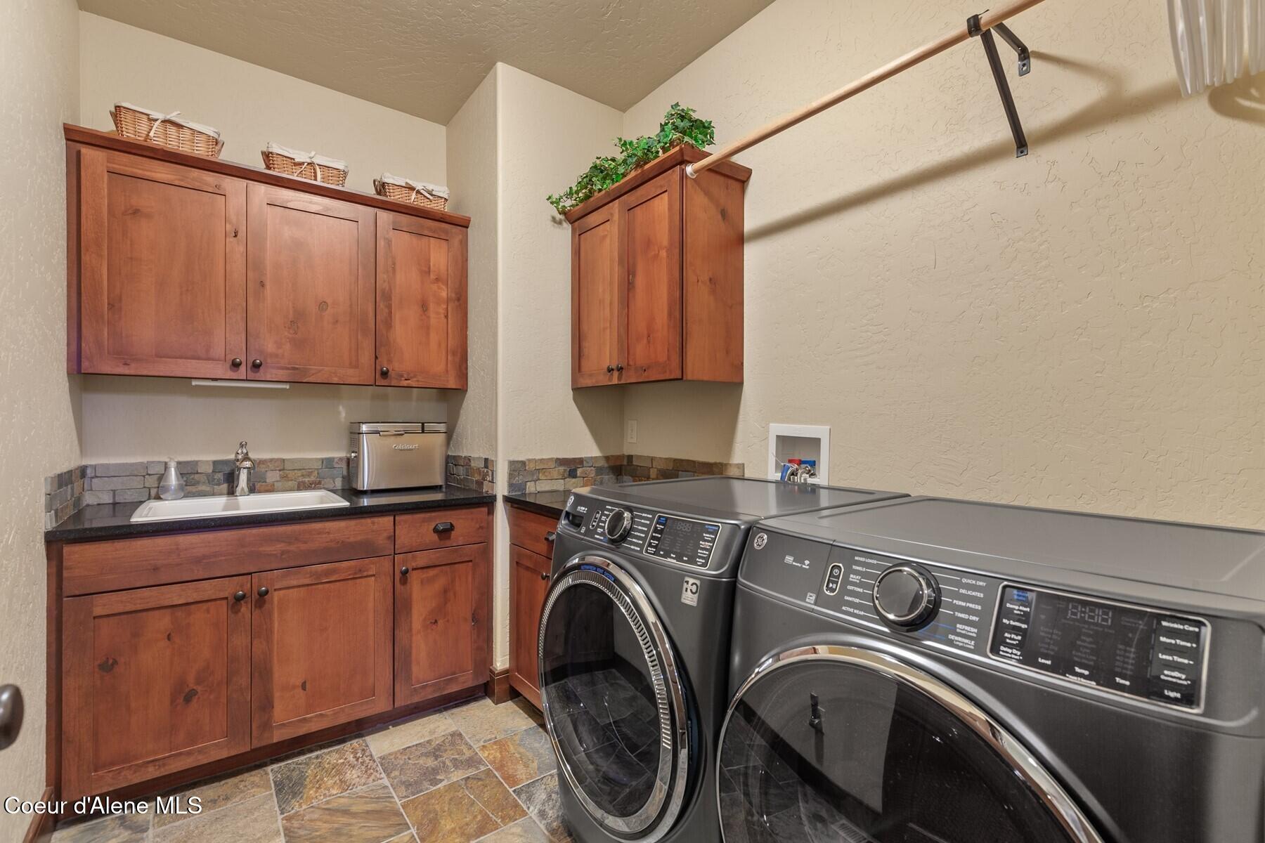 4456 E Eagles Mere Rd