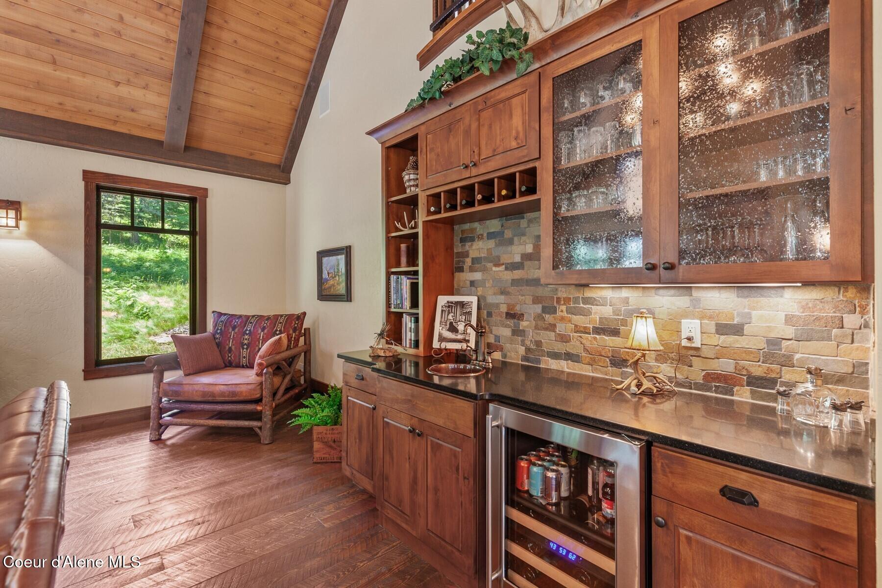 4456 E Eagles Mere Rd