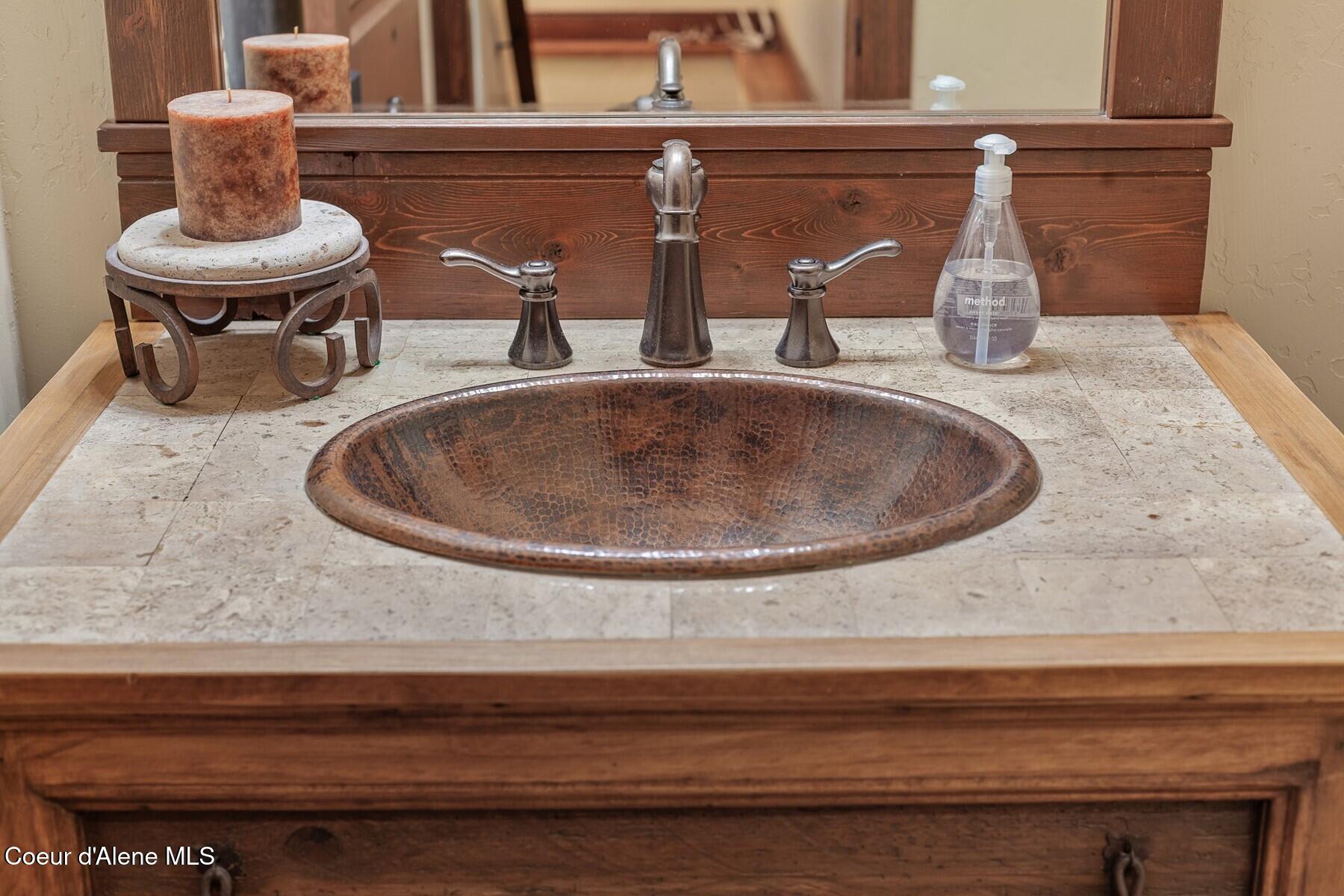 4456 E Eagles Mere Rd