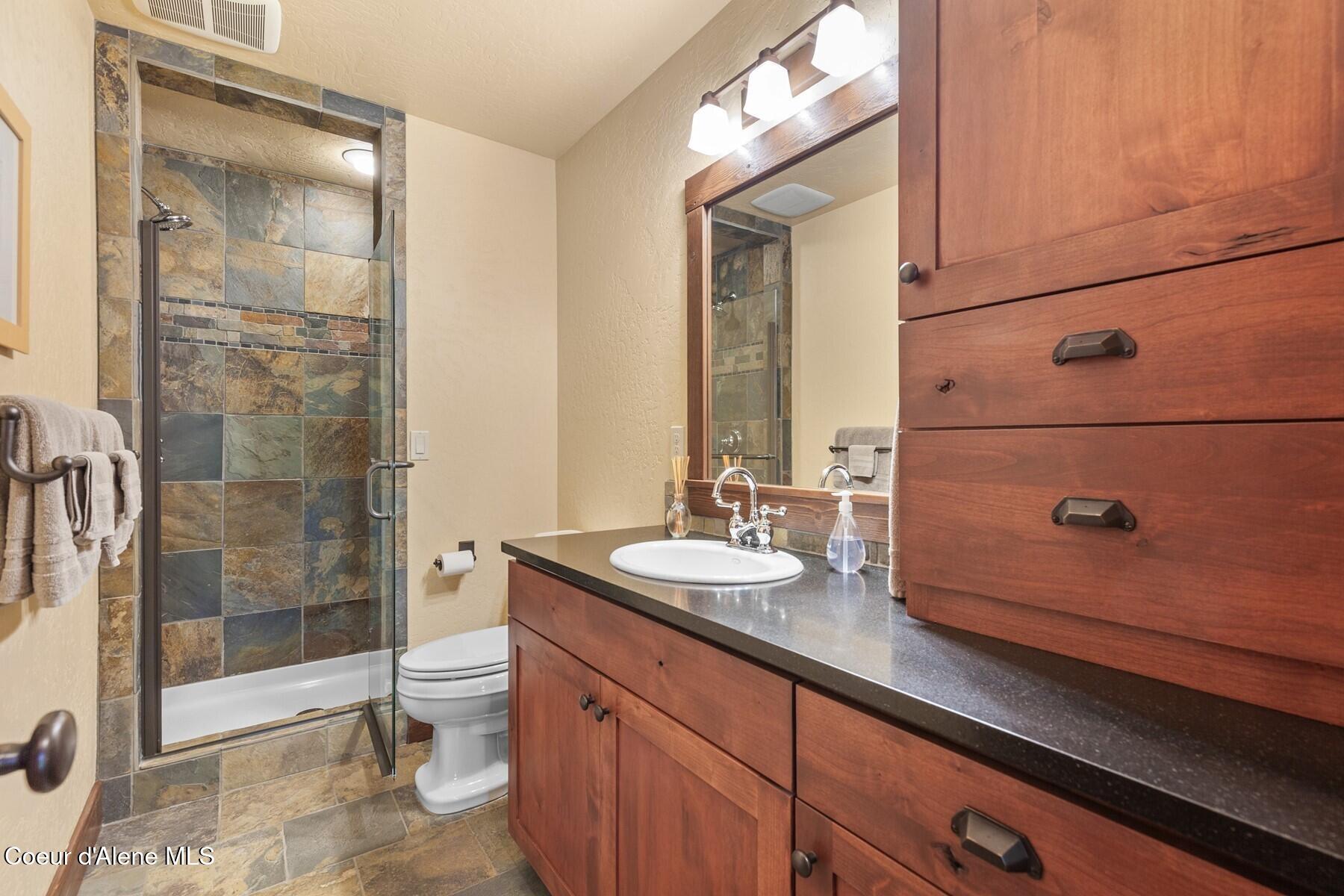 4456 E Eagles Mere Rd