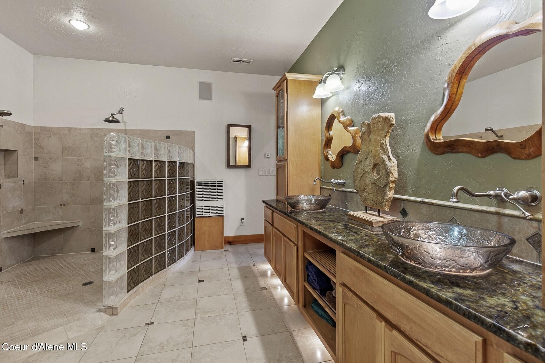 15796 N Shenandoah DR