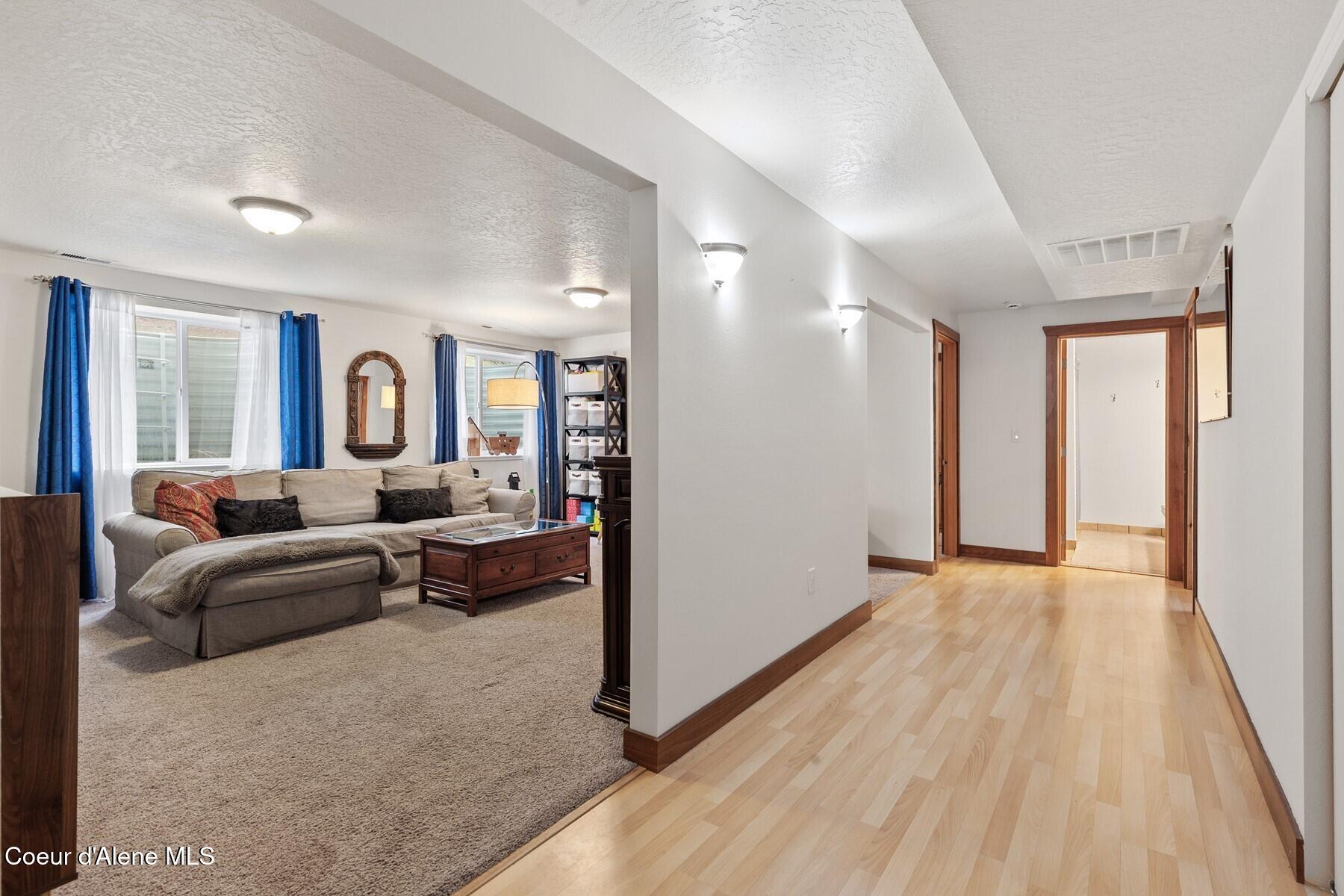 11074 W Riverview Dr