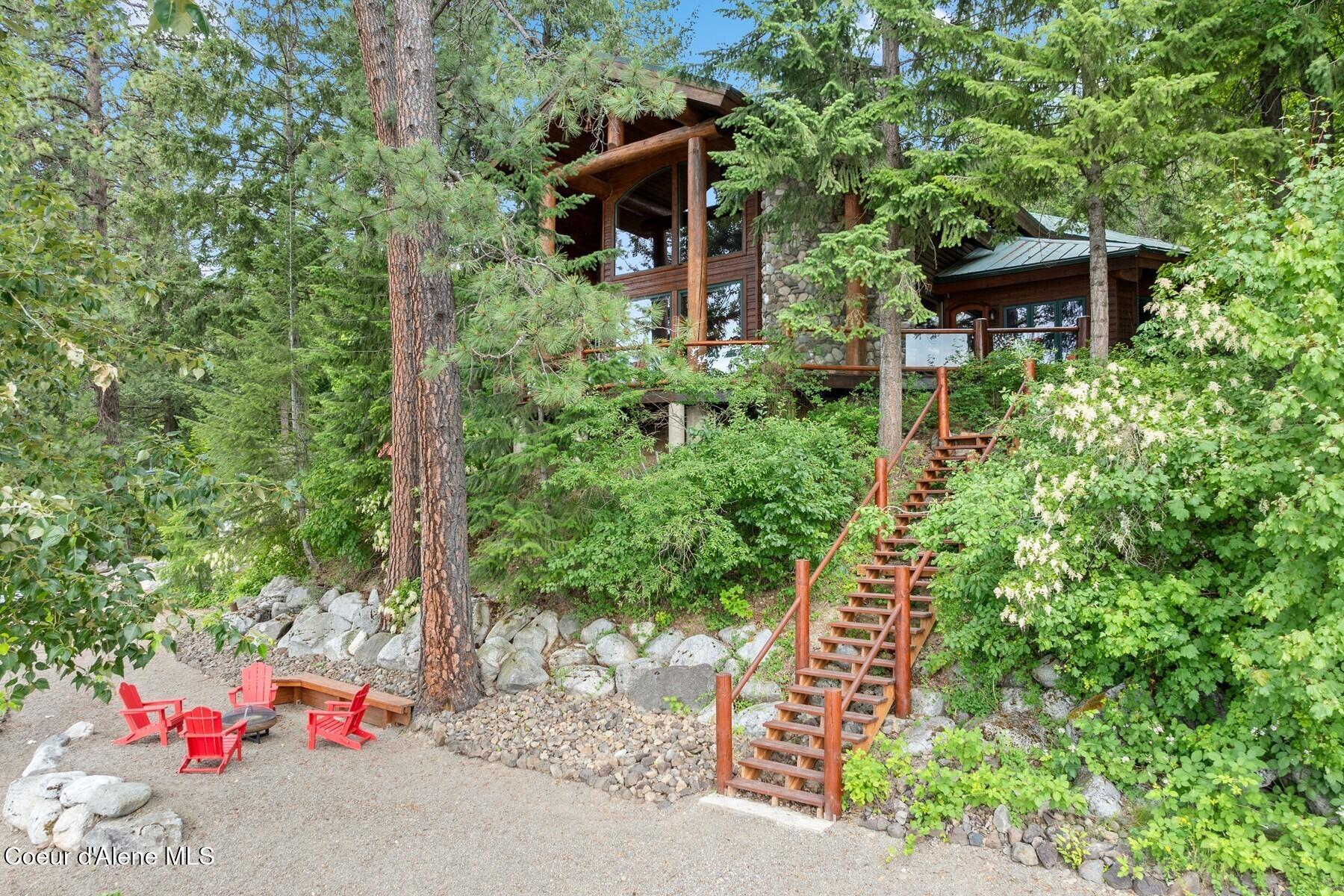360 E Ganos Ln