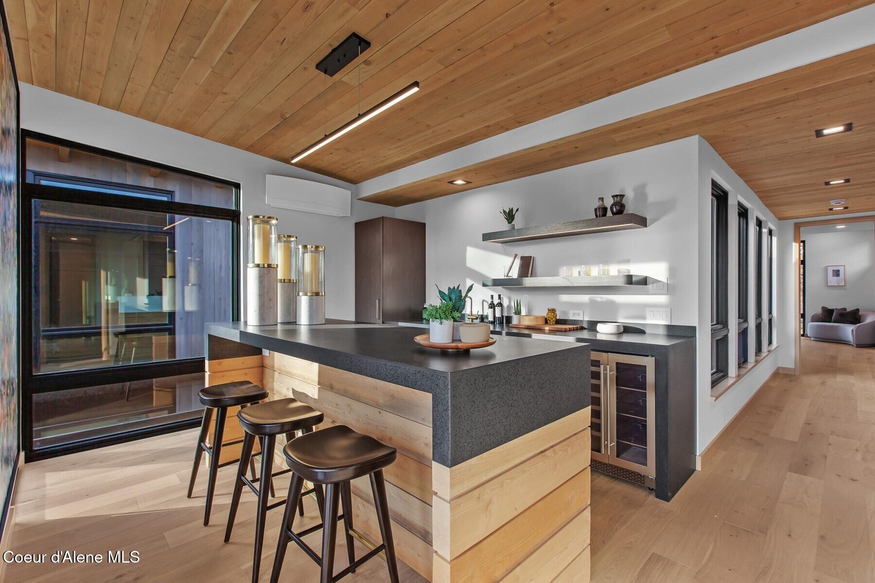 810 E Lakeside Ave, Coeur d'Alene