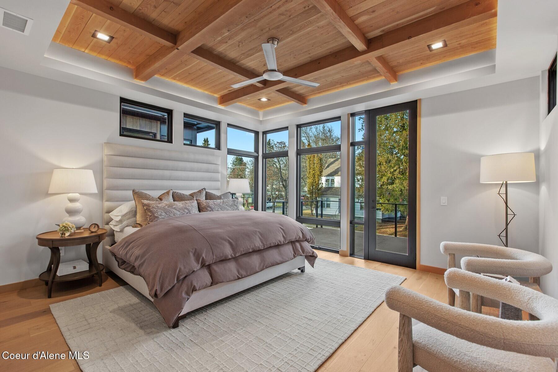810 E Lakeside Ave, Coeur d'Alene