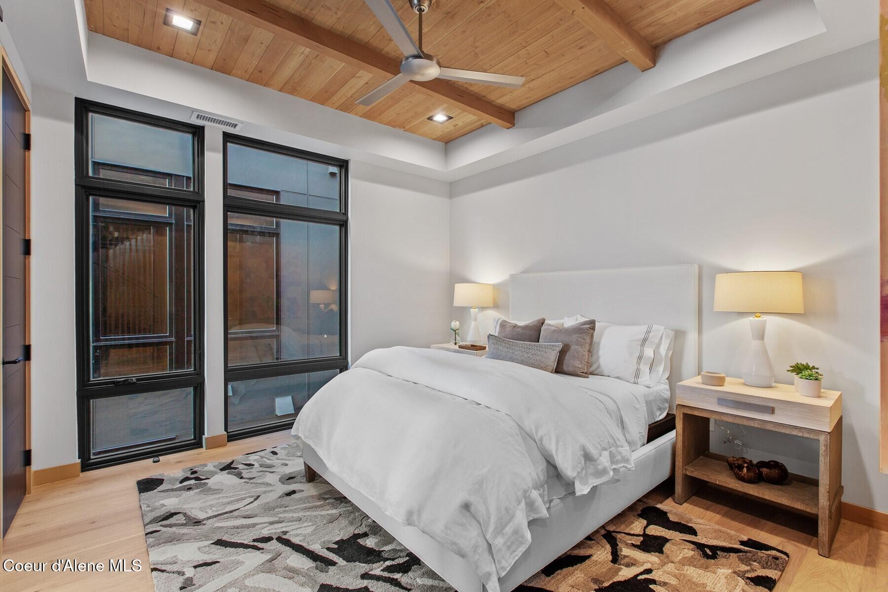 810 E Lakeside Ave, Coeur d'Alene