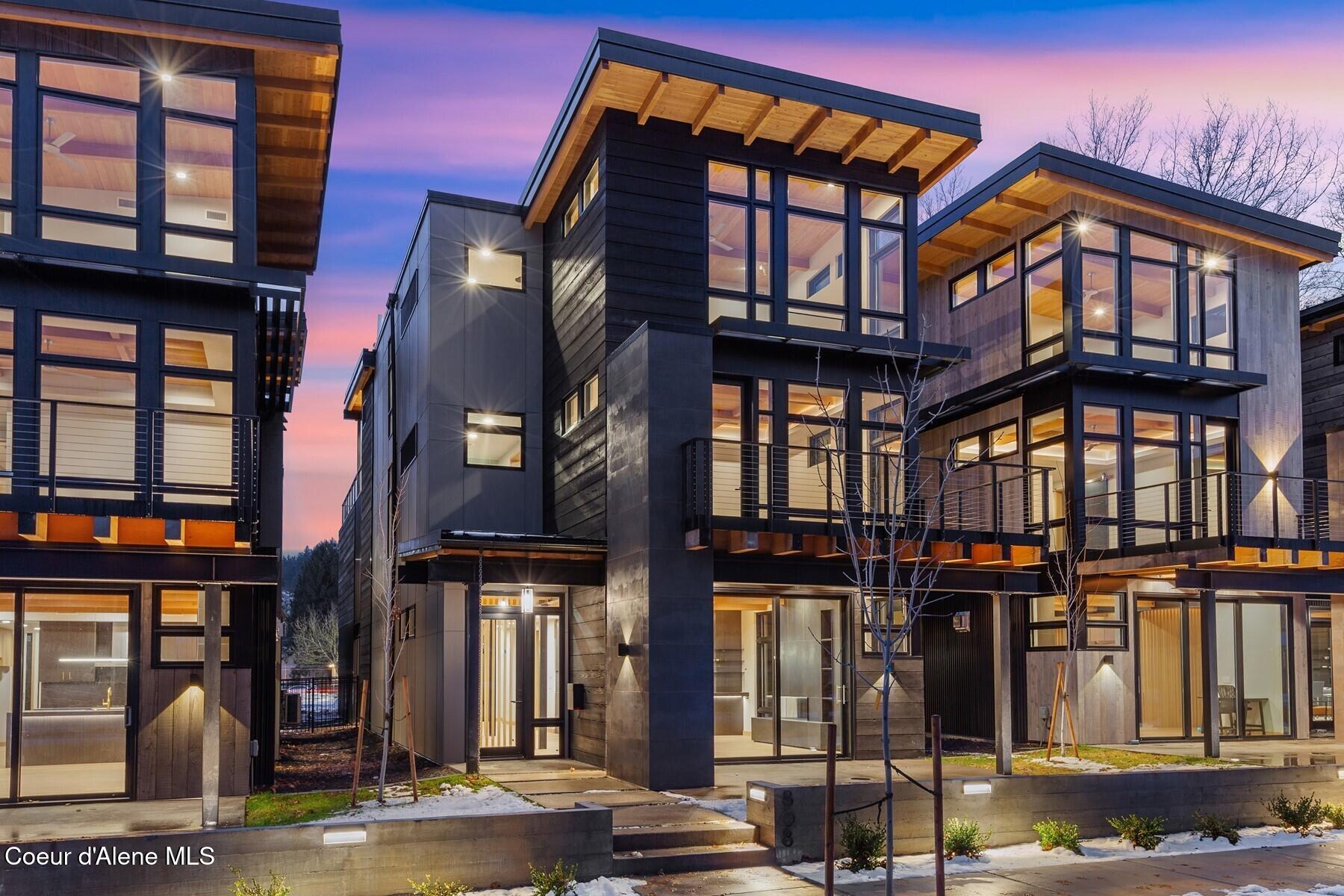 810 E Lakeside Ave, Coeur d'Alene