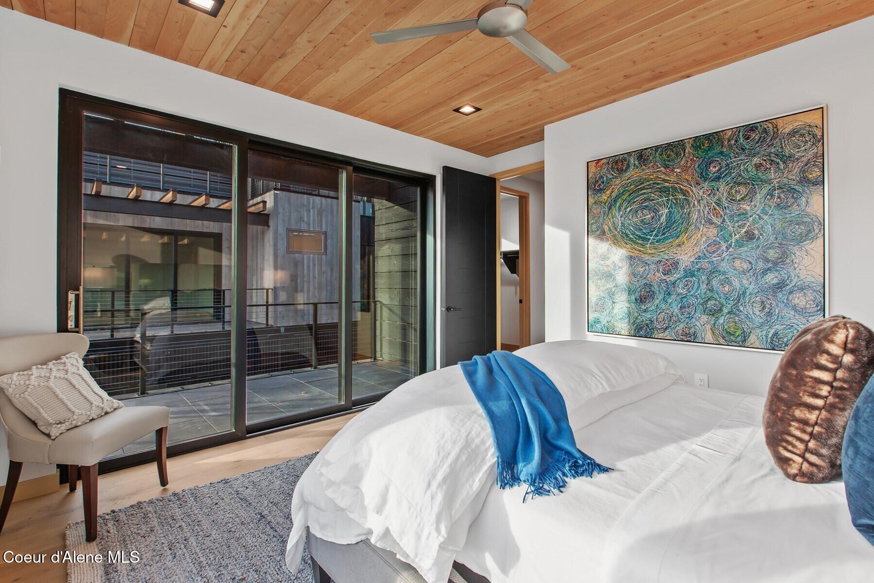 810 E Lakeside Ave, Coeur d'Alene