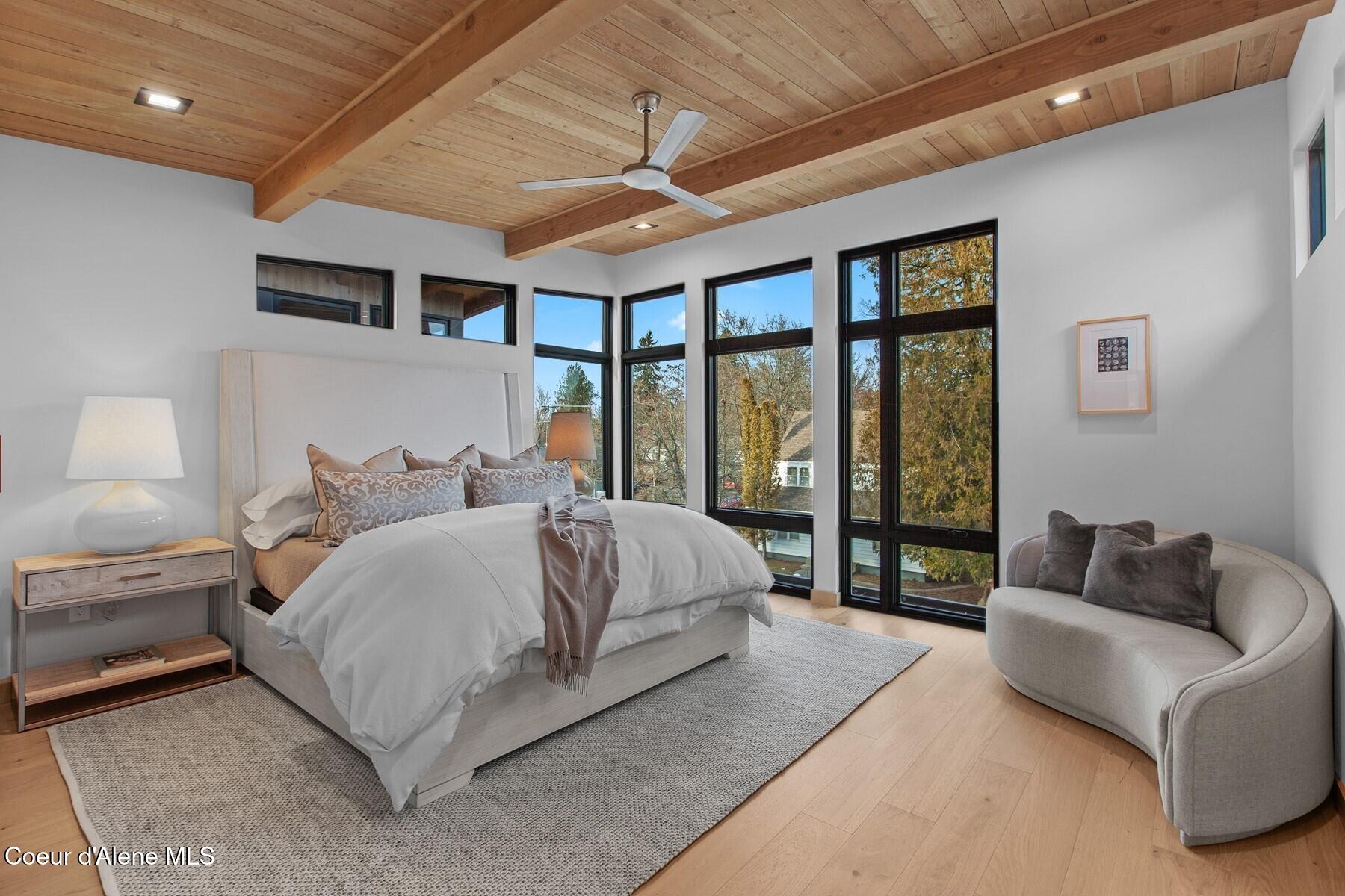 810 E Lakeside Ave, Coeur d'Alene